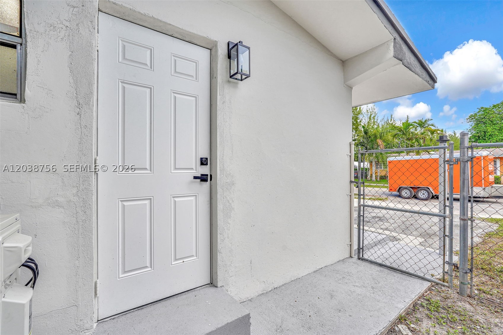 8201 SW 42nd St, Miami FL 33155