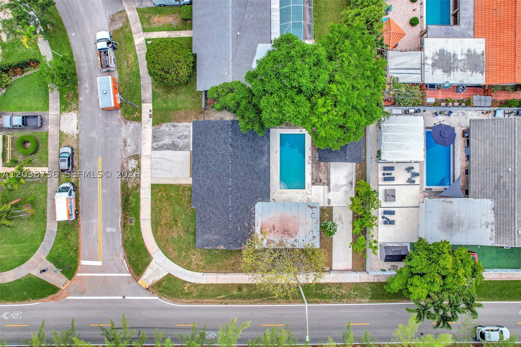 8201 SW 42nd St, Miami FL 33155