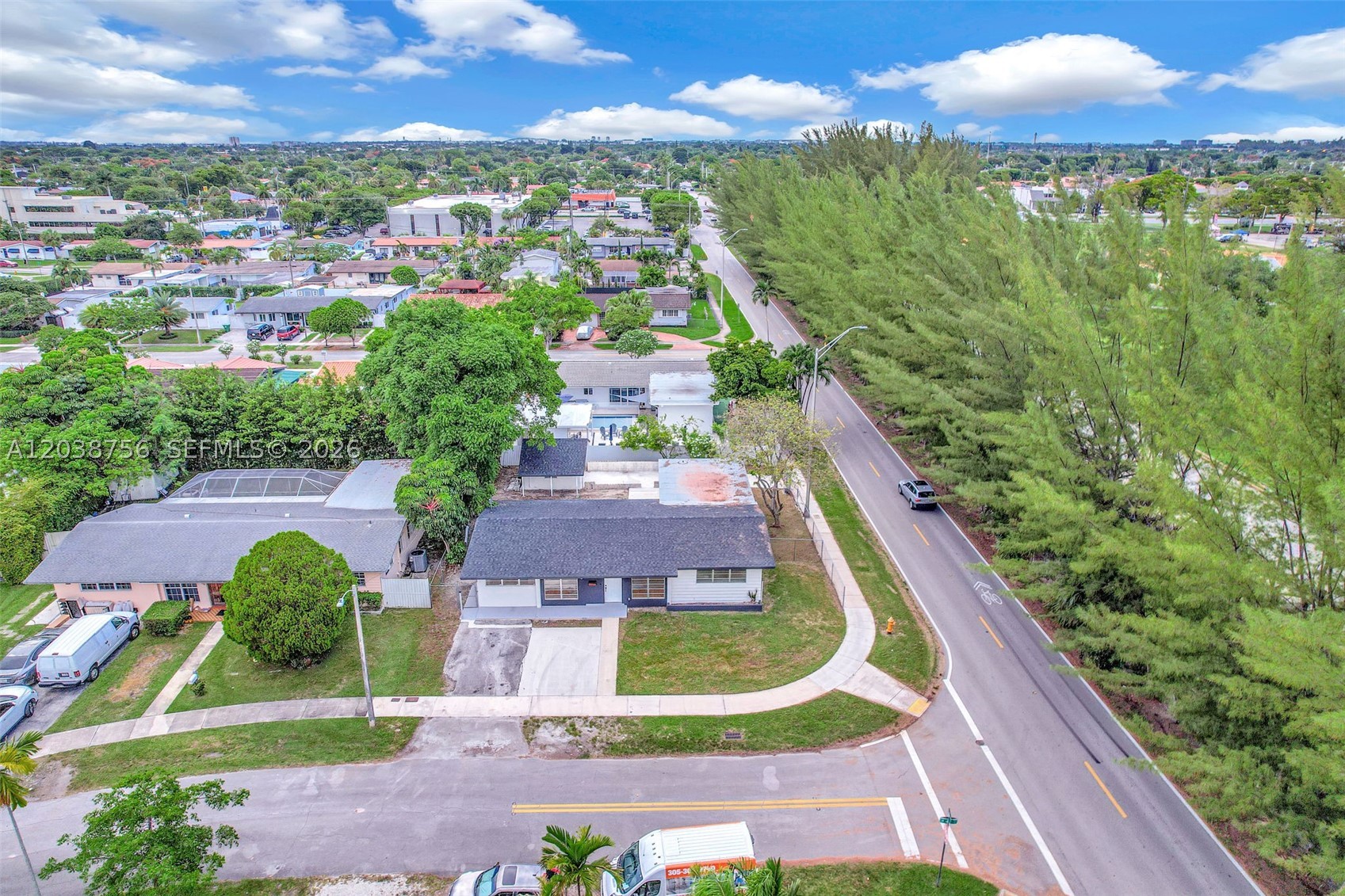 8201 SW 42nd St, Miami FL 33155