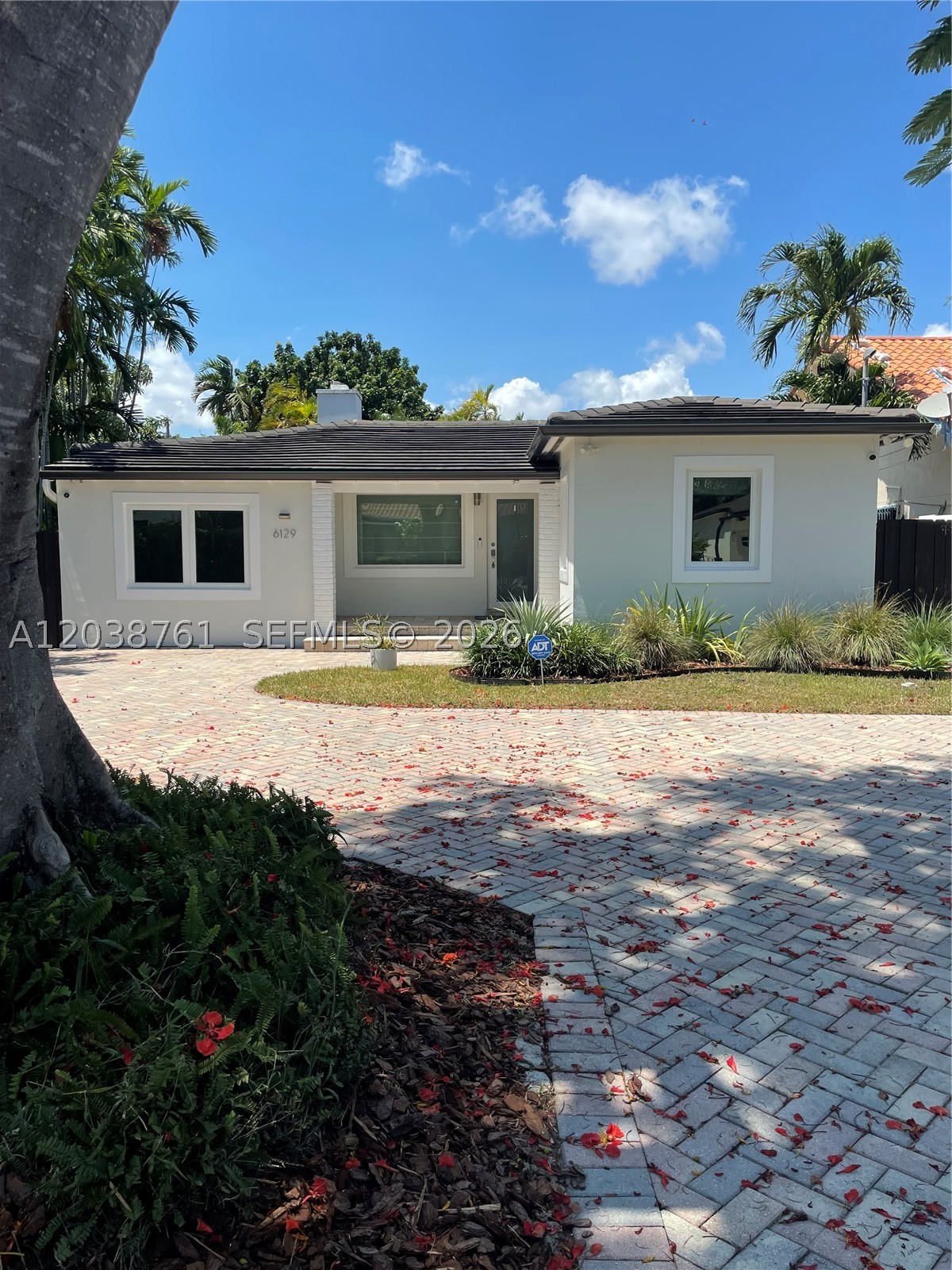 6129 SW 28th St, Miami FL 33155
