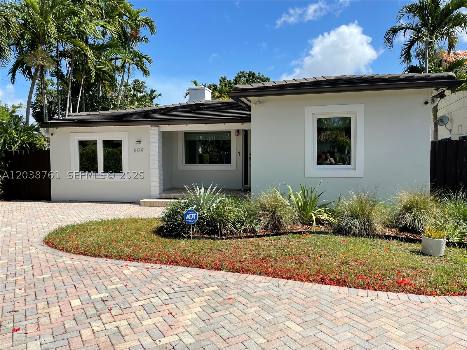 6129 SW 28th St, Miami FL 33155
