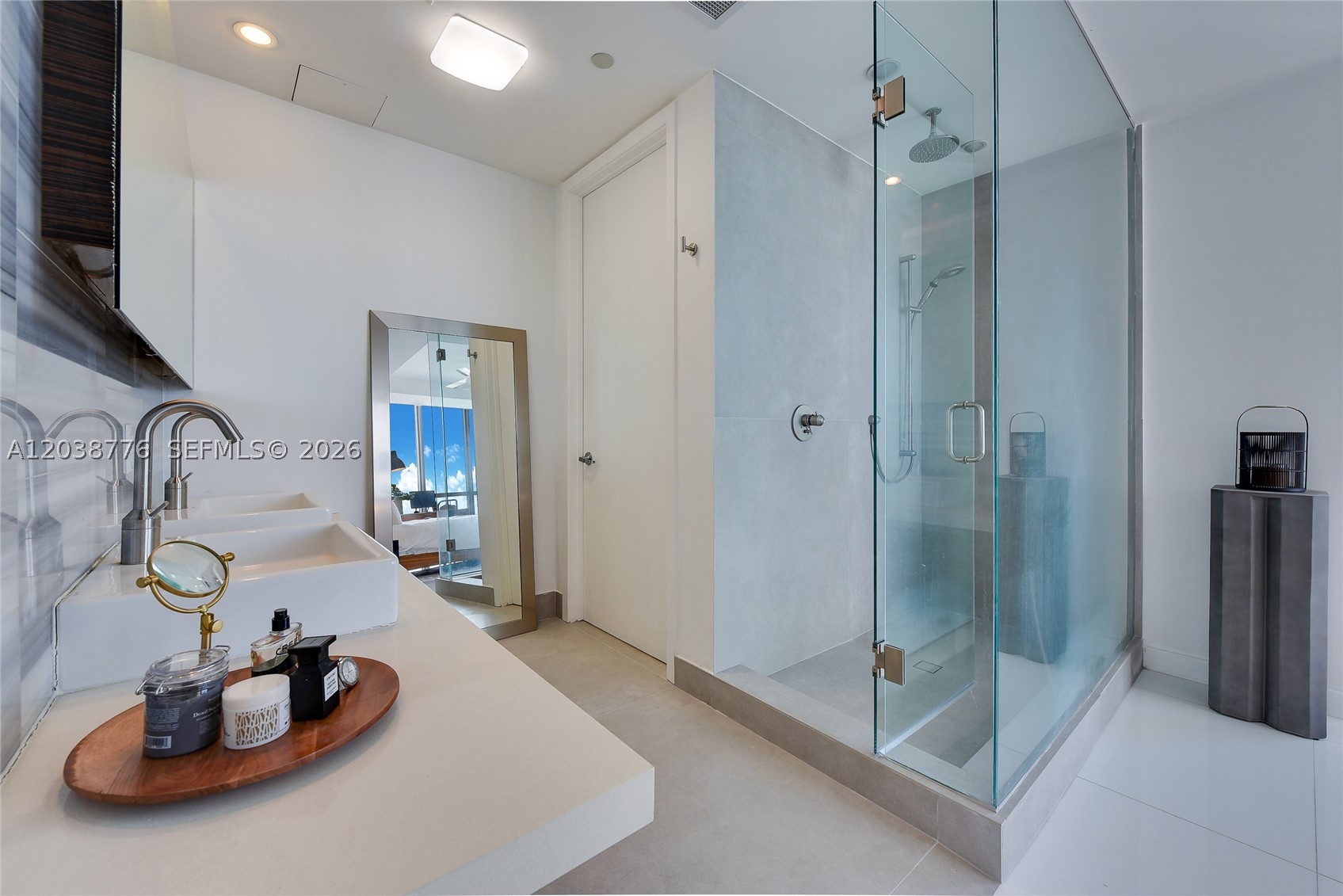 1100 Biscayne Blvd #3205, Miami FL 33132