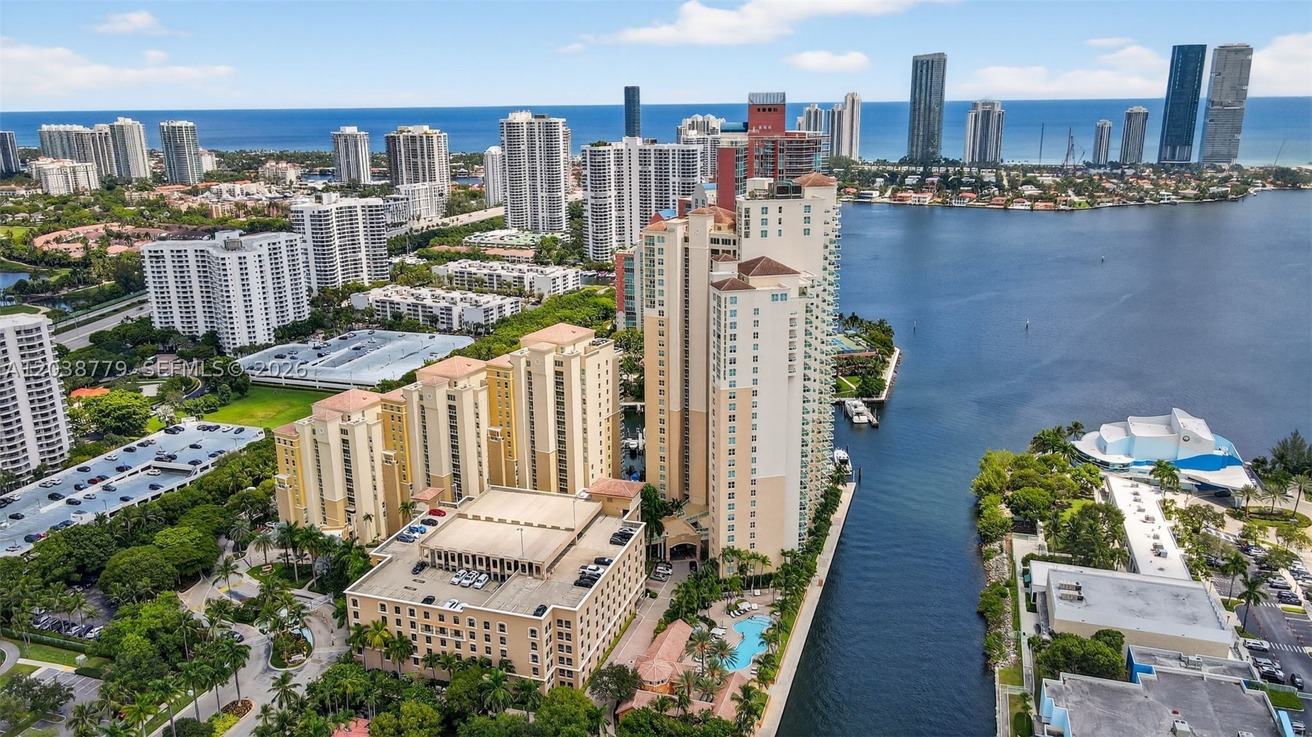 3330 NE 190th St #1611, Aventura FL 33180