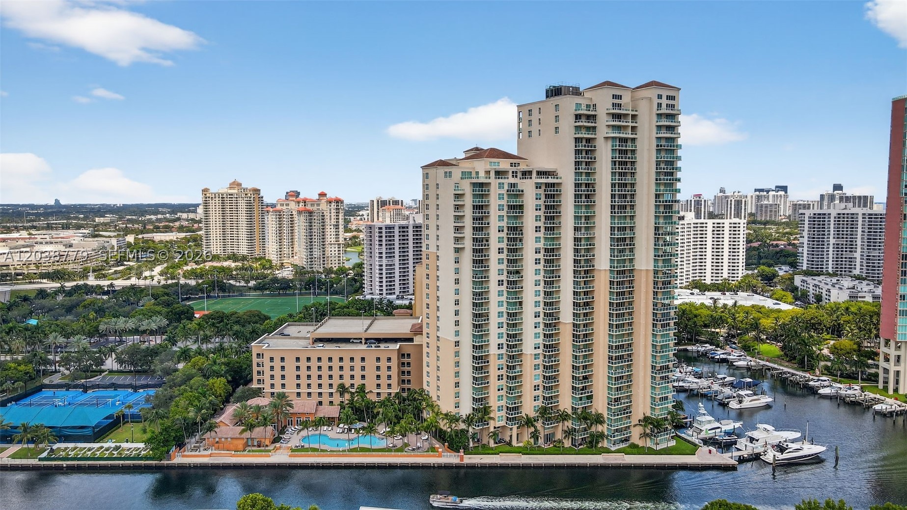 3330 NE 190th St #1611, Aventura FL 33180