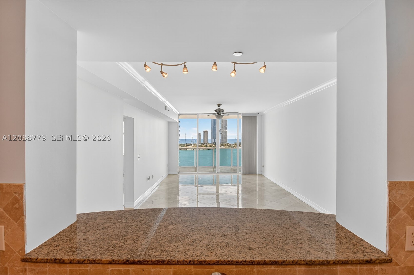 3330 NE 190th St #1611, Aventura FL 33180