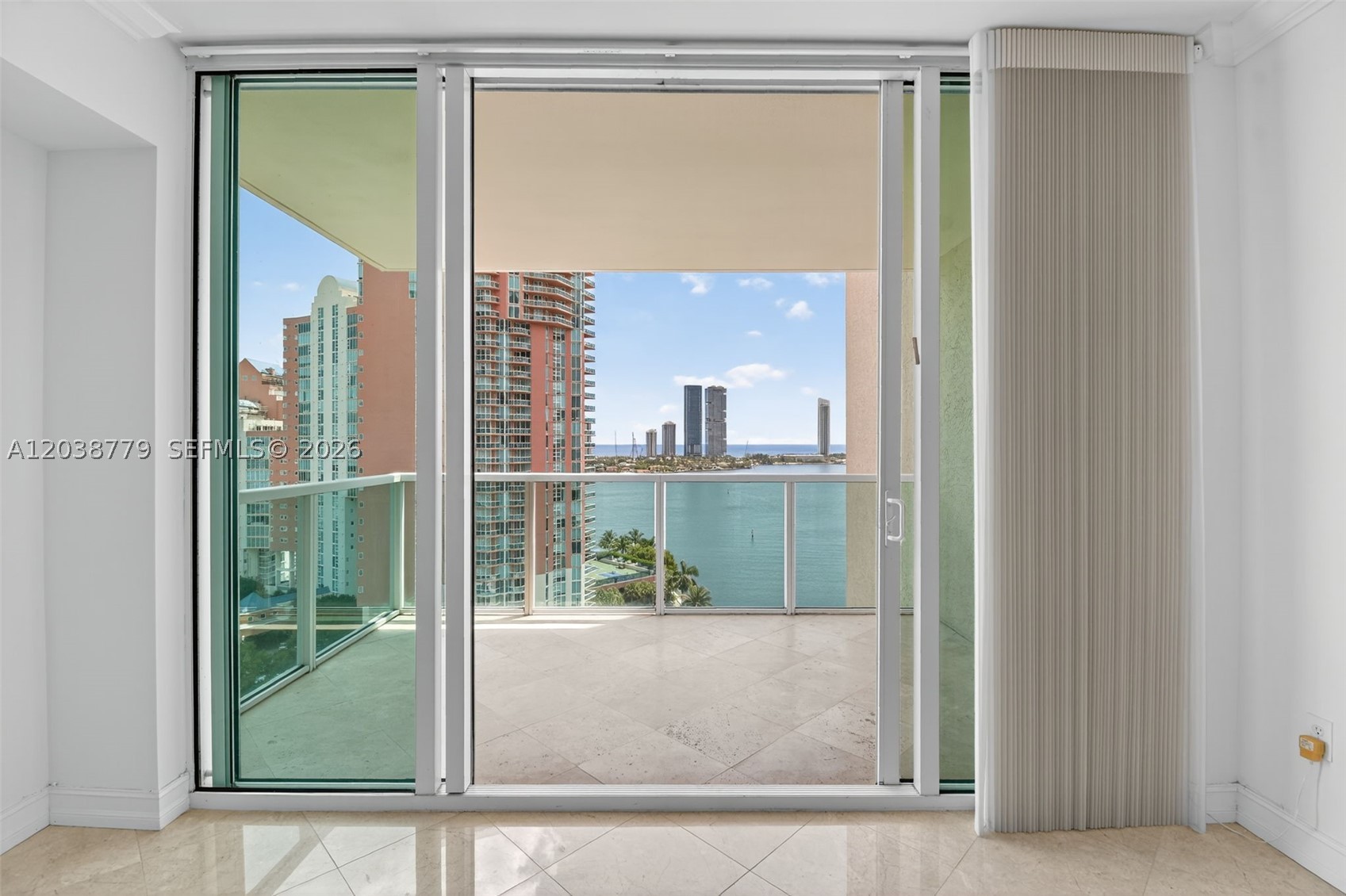 3330 NE 190th St #1611, Aventura FL 33180