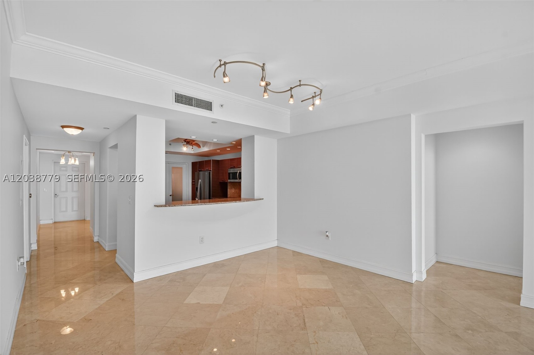 3330 NE 190th St #1611, Aventura FL 33180