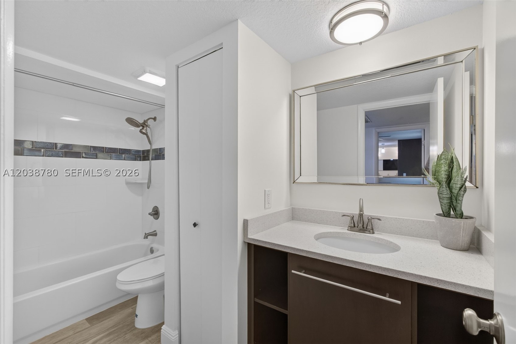 114 1st Ln, Palm Beach Gardens FL 33418