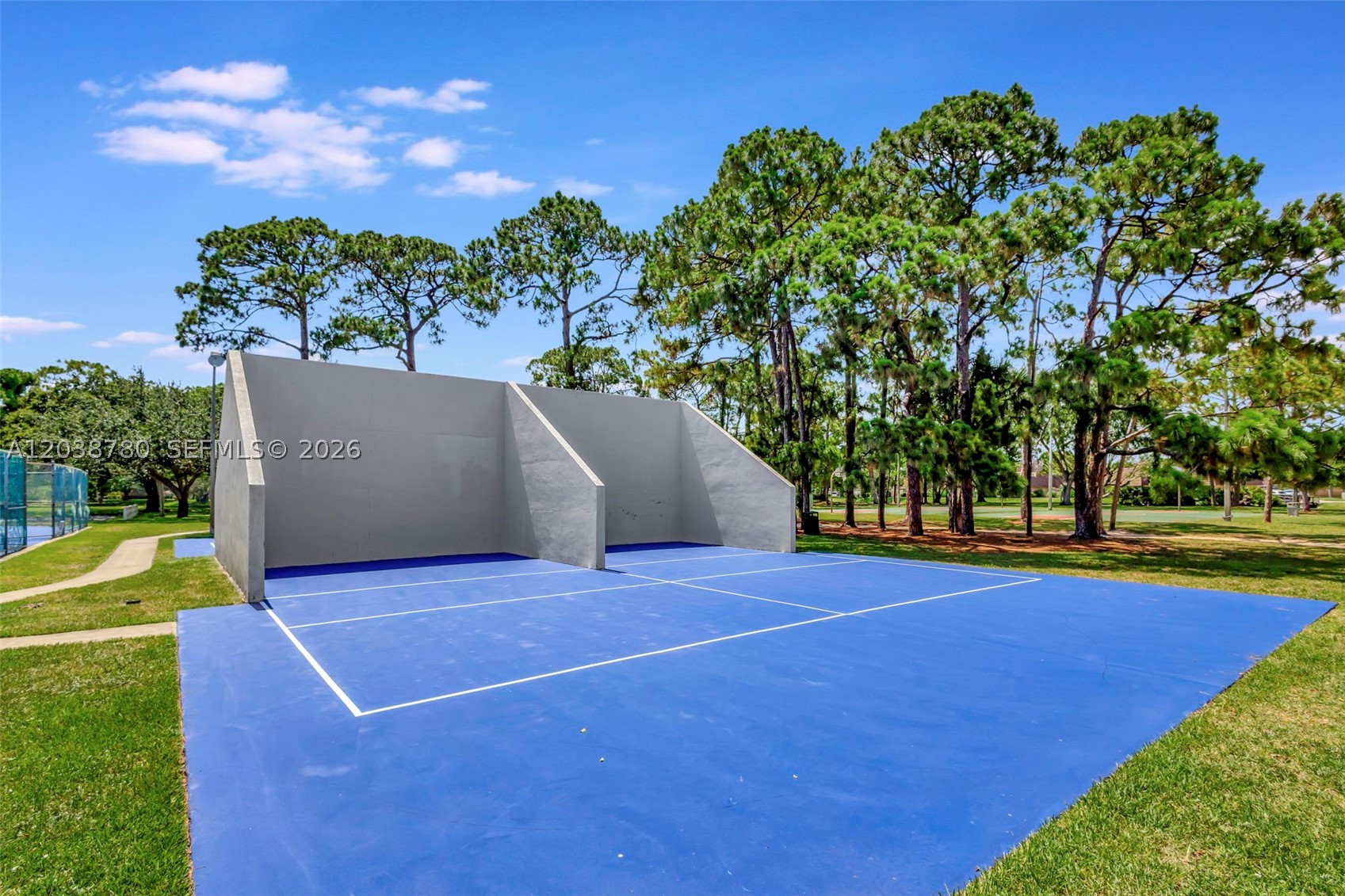 114 1st Ln, Palm Beach Gardens FL 33418