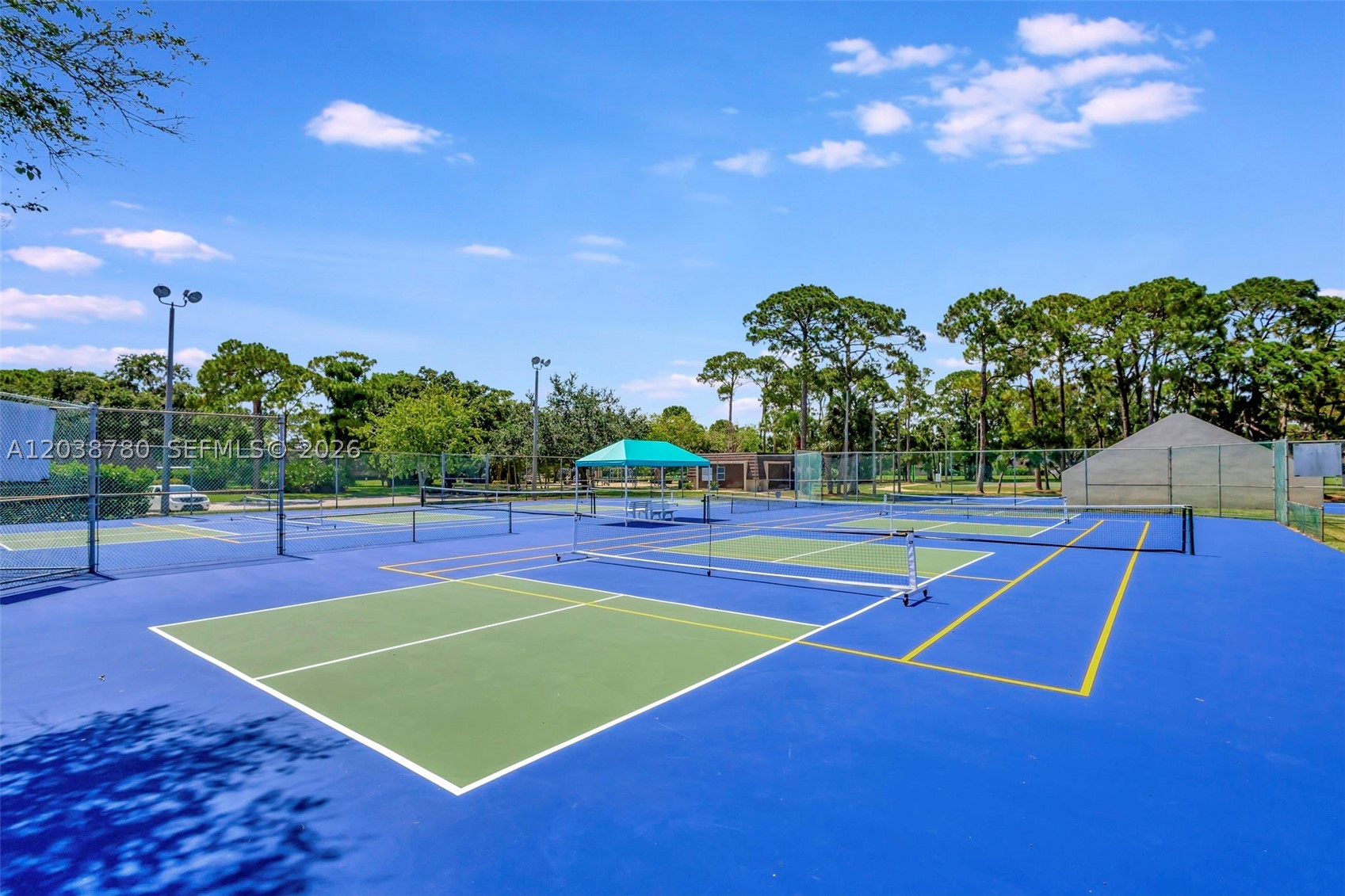 114 1st Ln, Palm Beach Gardens FL 33418