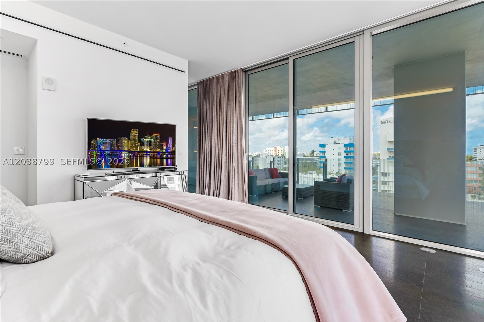 120 Ocean Dr #700, Miami Beach FL 33139