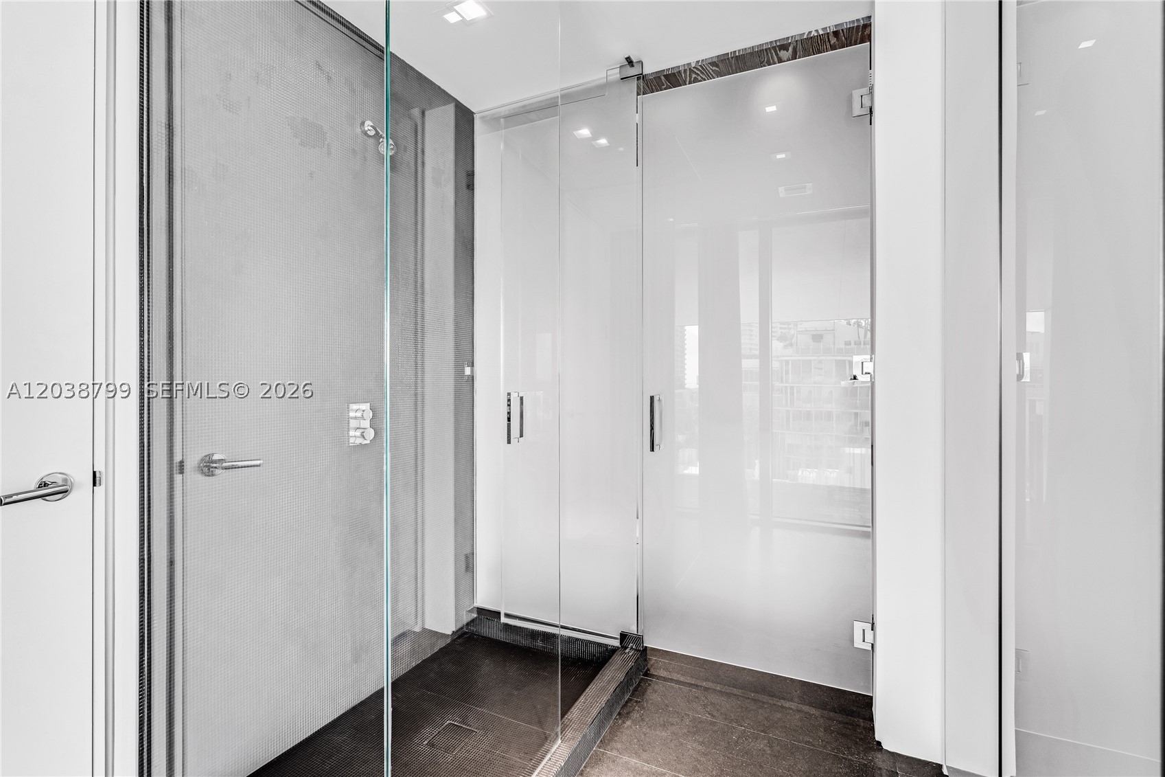 120 Ocean Dr #700, Miami Beach FL 33139