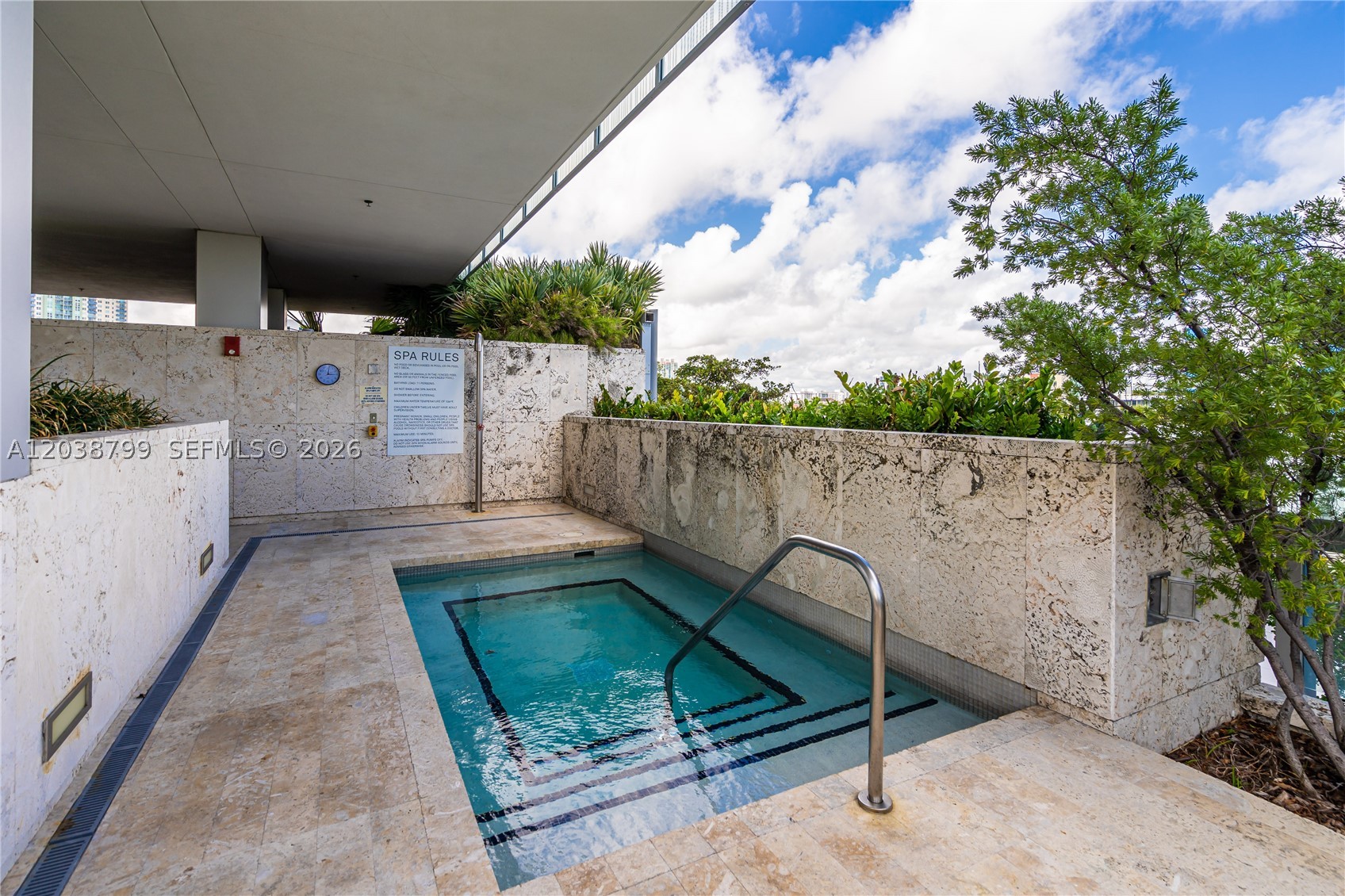 120 Ocean Dr #700, Miami Beach FL 33139