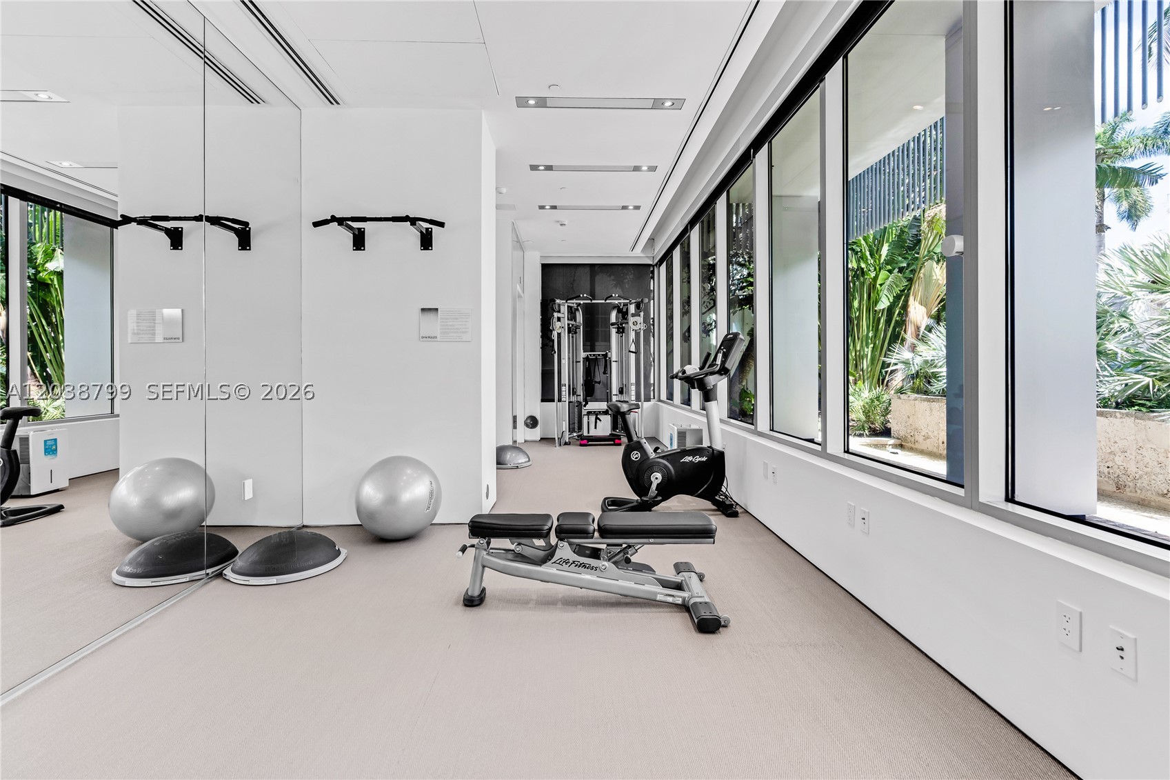 120 Ocean Dr #700, Miami Beach FL 33139
