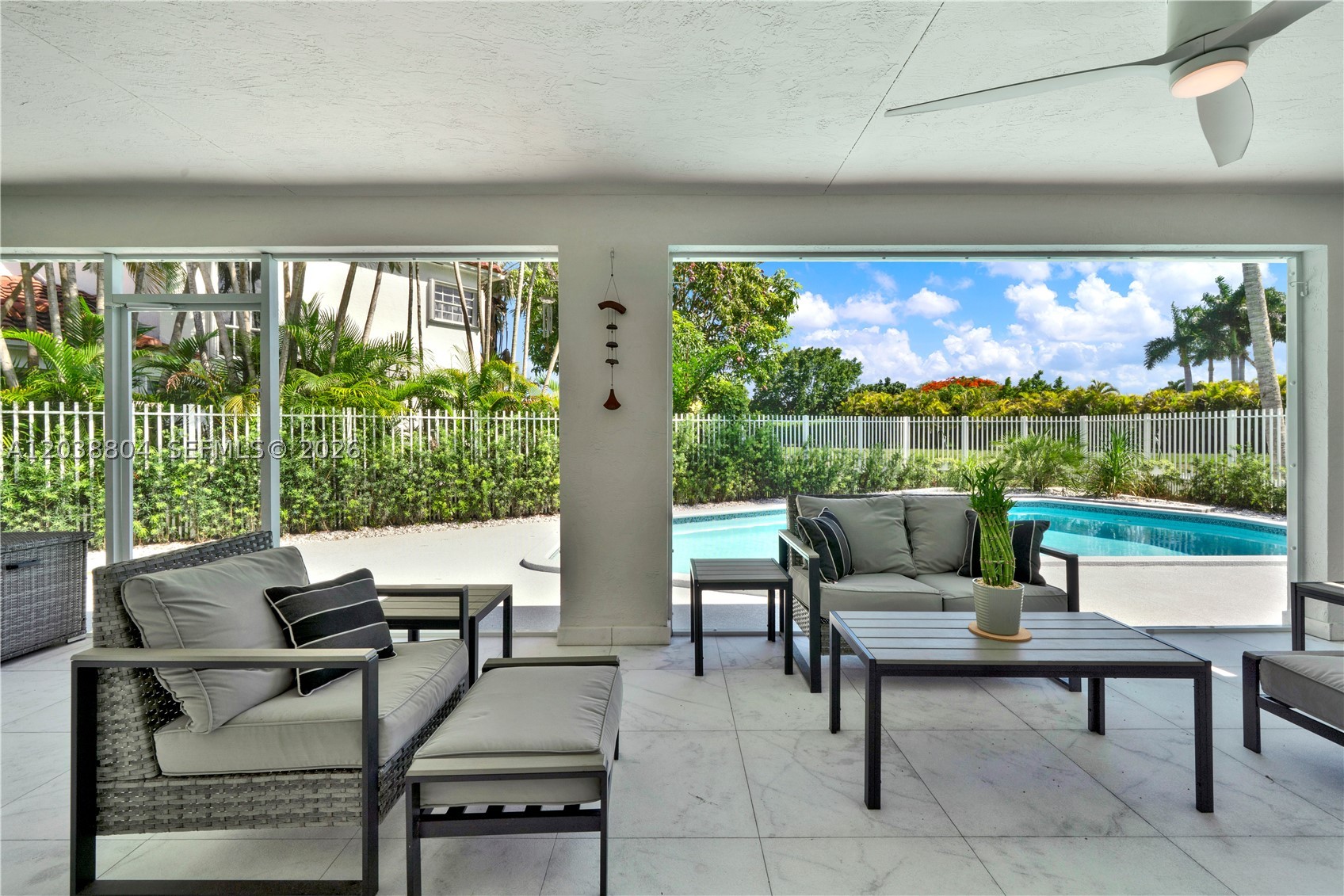 8940 SW 160th St, Palmetto Bay FL 33157