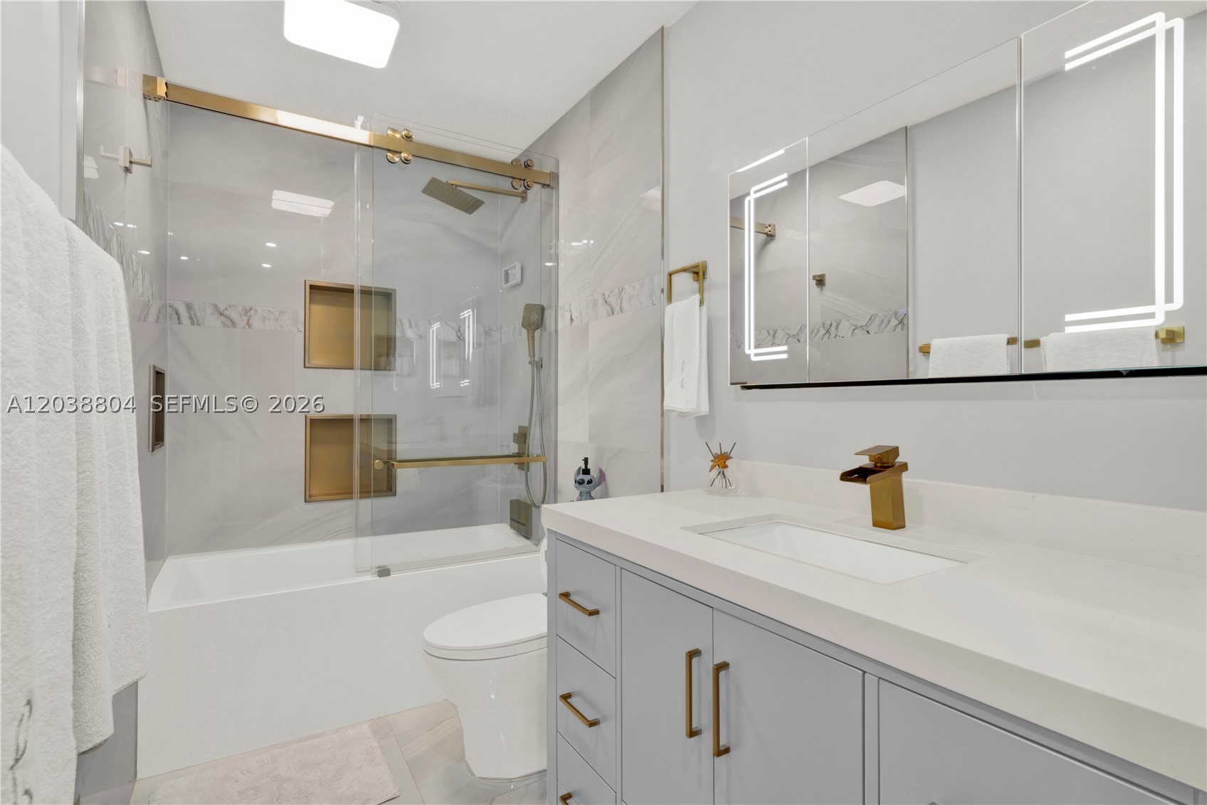 8940 SW 160th St, Palmetto Bay FL 33157