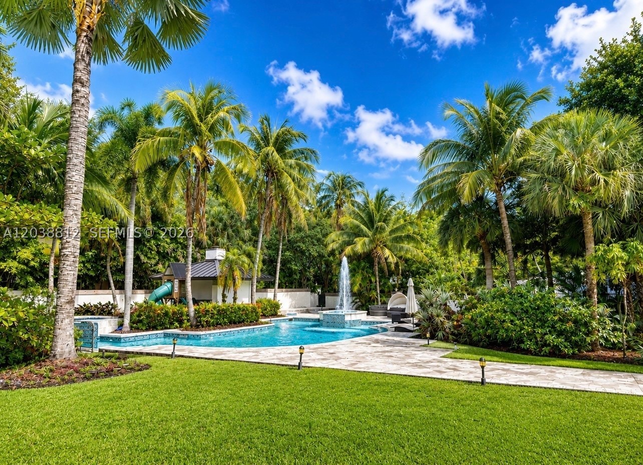 10395 SW 67th Ave, Pinecrest FL 33156