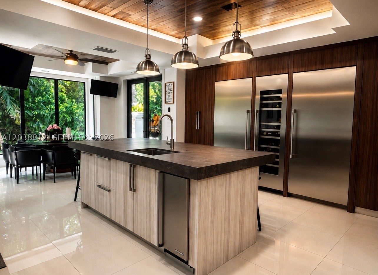 10395 SW 67th Ave, Pinecrest FL 33156