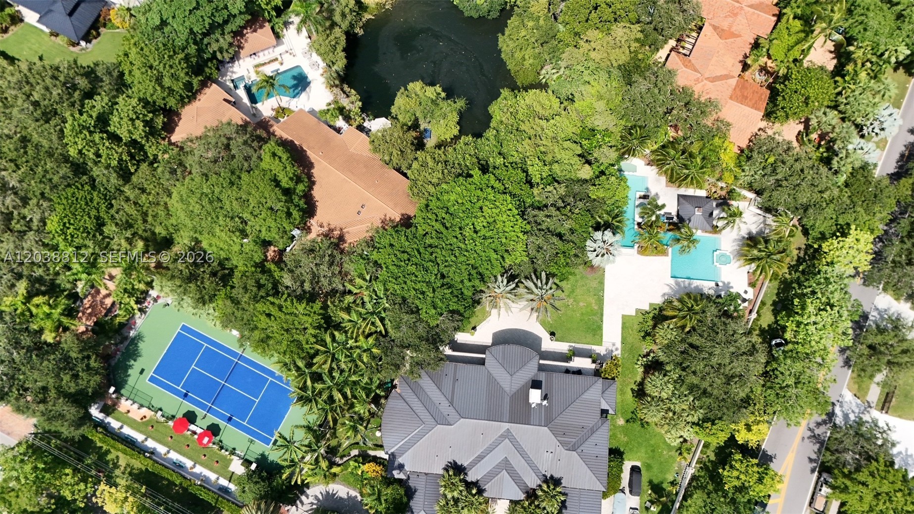10395 SW 67th Ave, Pinecrest FL 33156