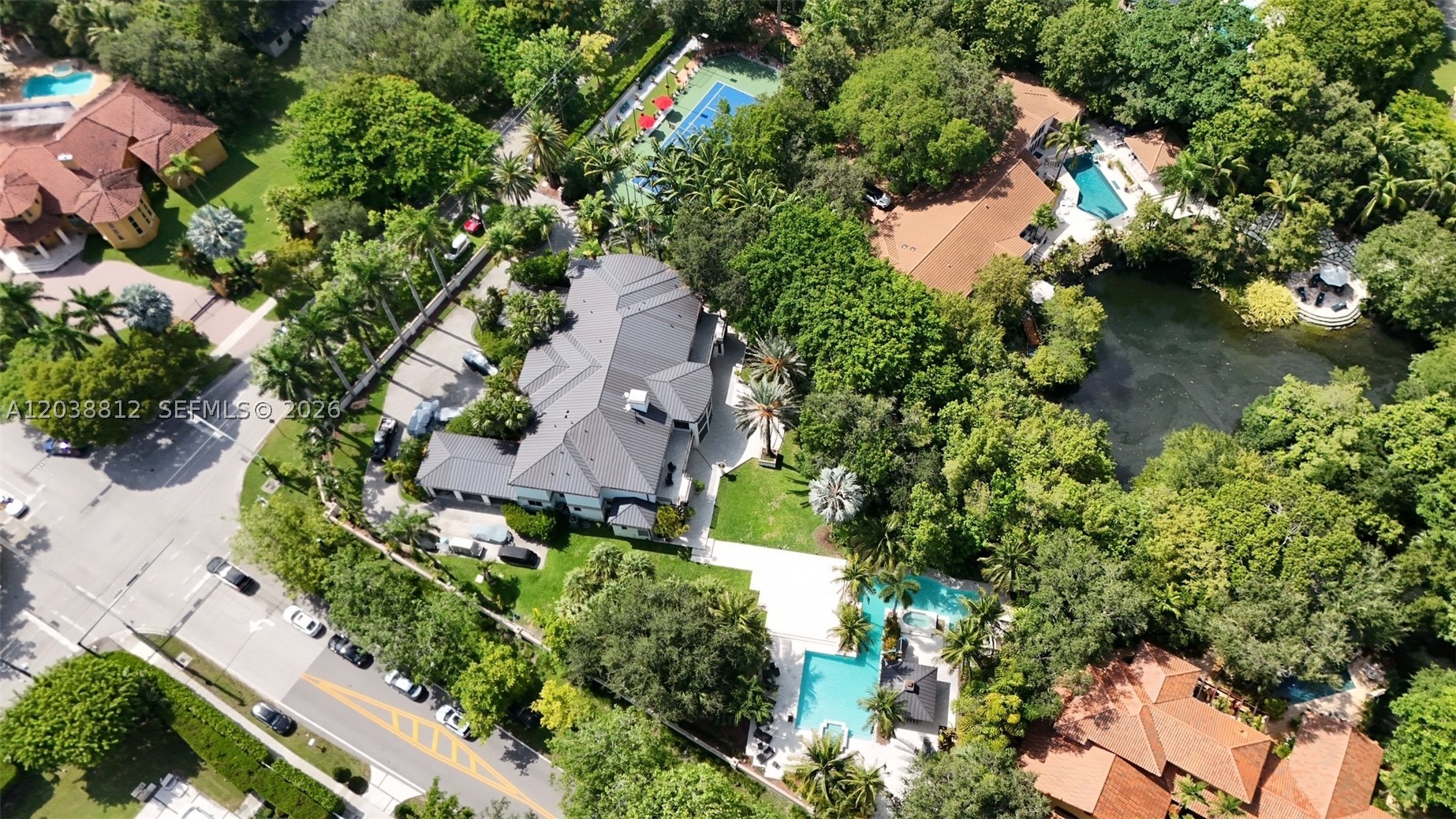 10395 SW 67th Ave, Pinecrest FL 33156