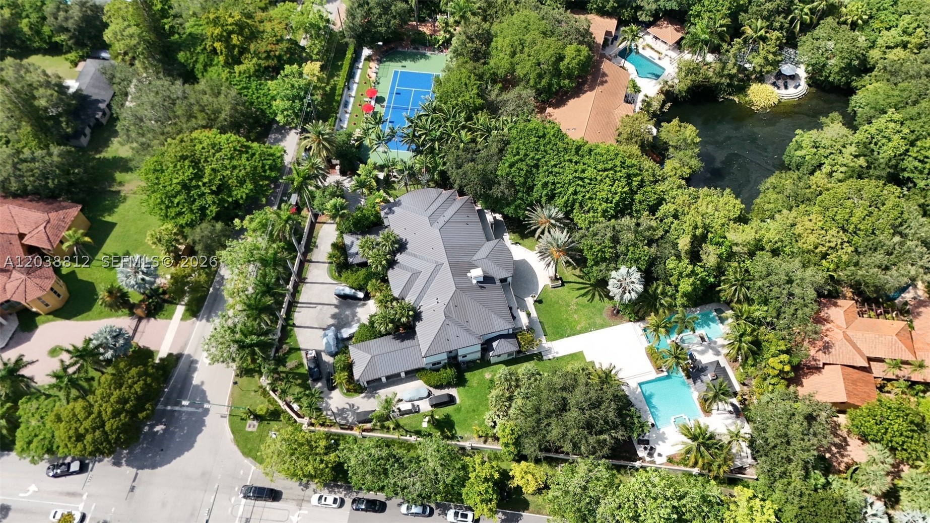 10395 SW 67th Ave, Pinecrest FL 33156