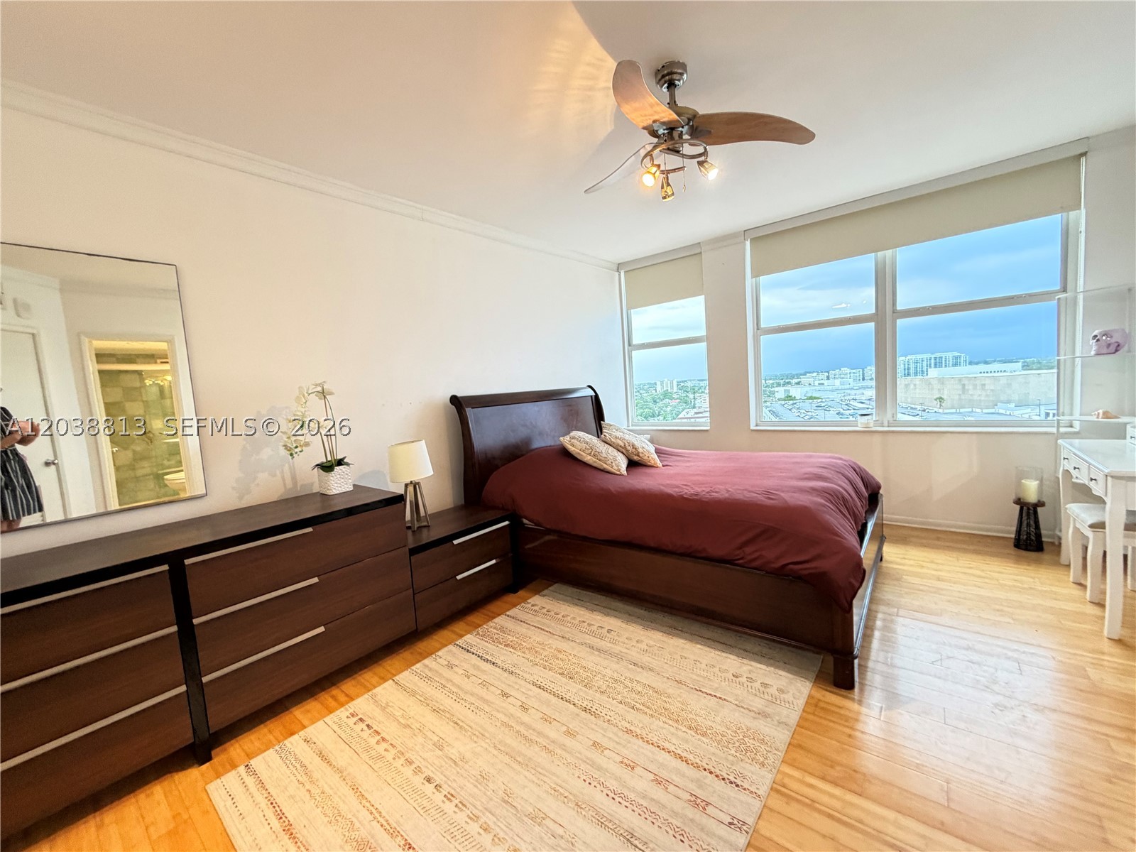 888 Intracoastal Dr #15E, Fort Lauderdale FL 33304