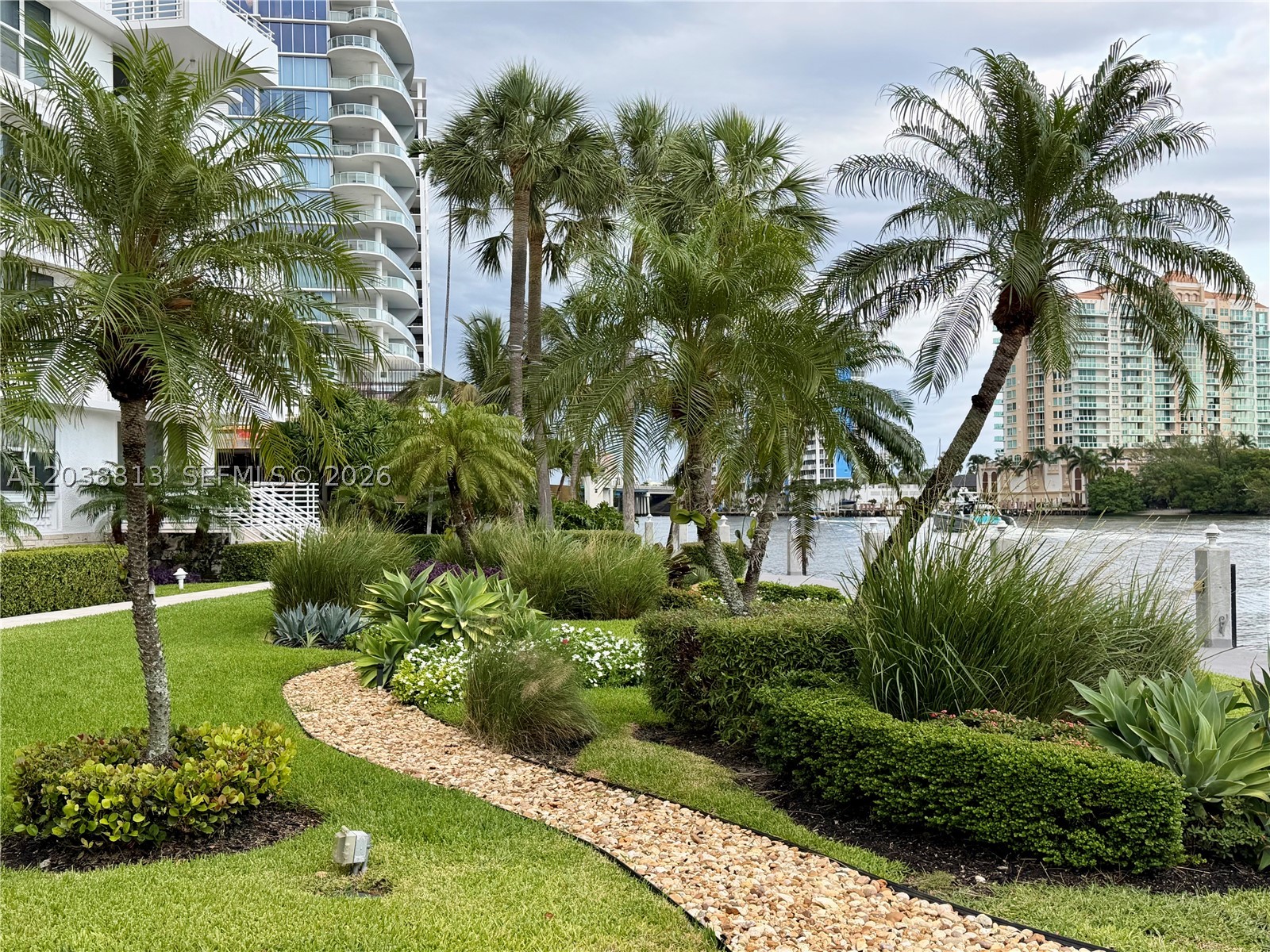 888 Intracoastal Dr #15E, Fort Lauderdale FL 33304