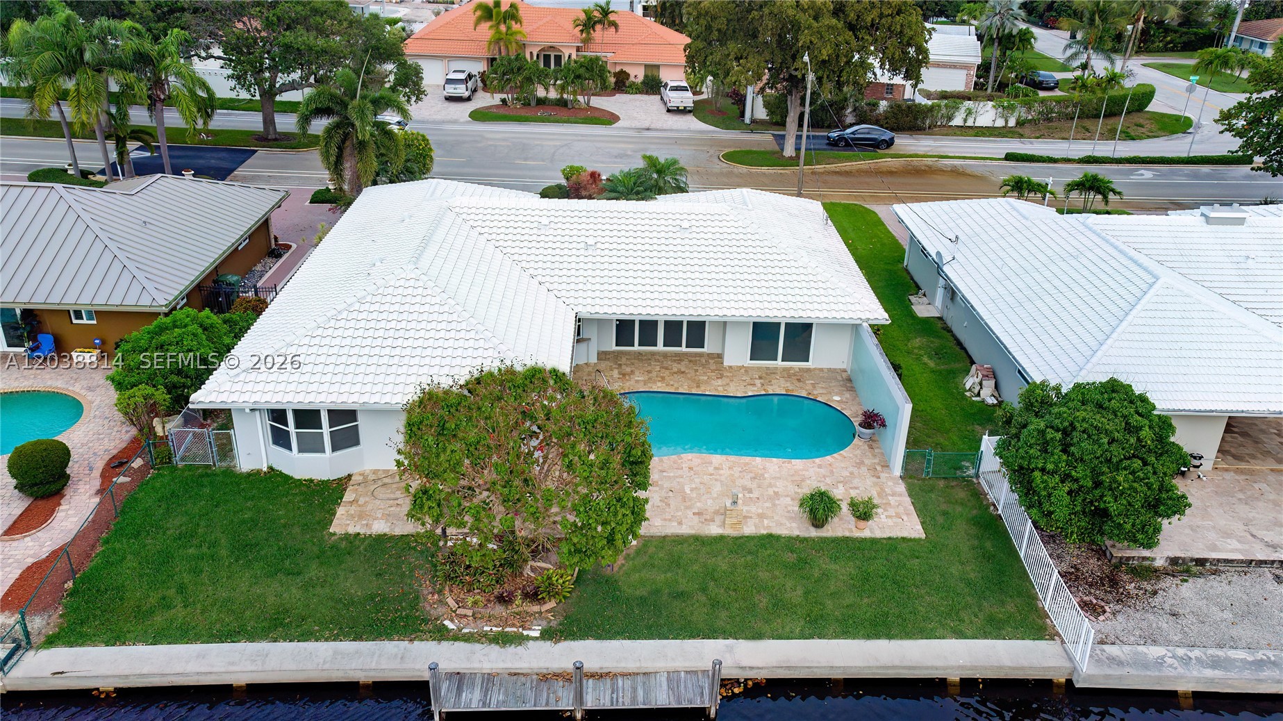 5721 Bayview Dr, Fort Lauderdale FL 33308