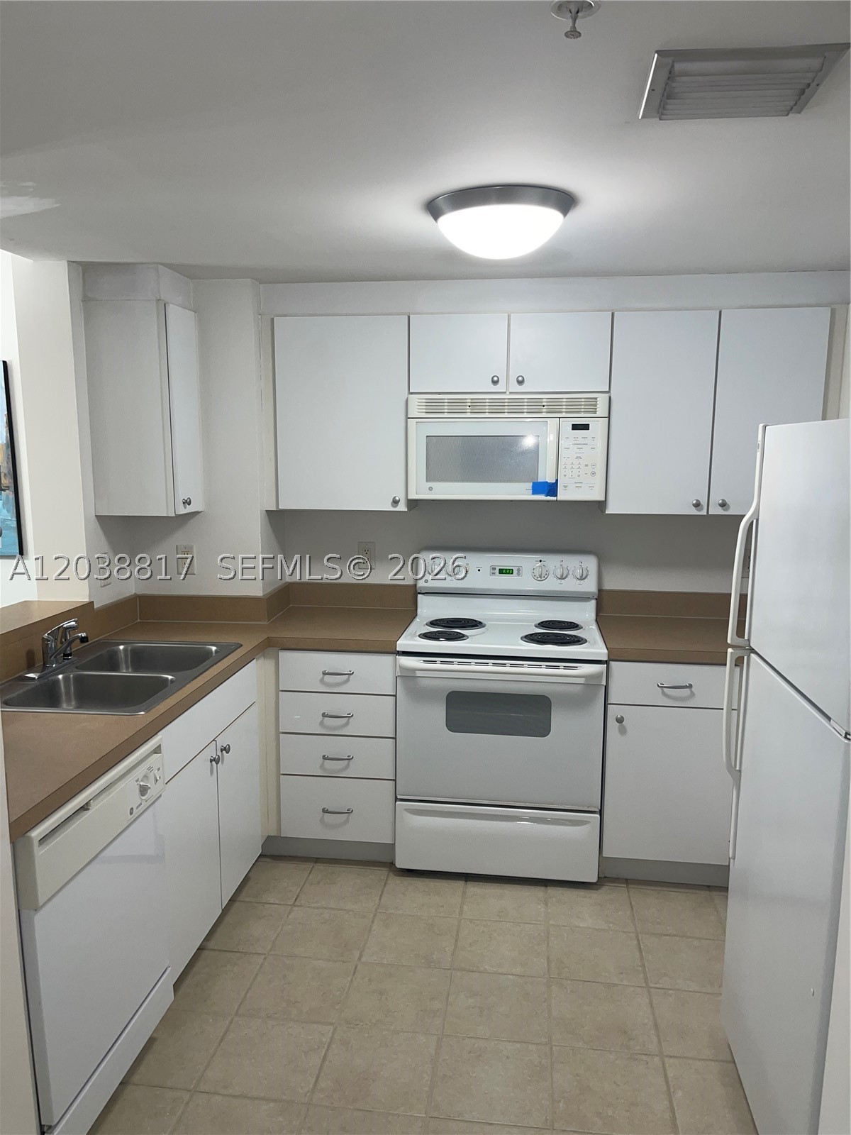 1250 S Miami Ave #1410, Miami FL 33130