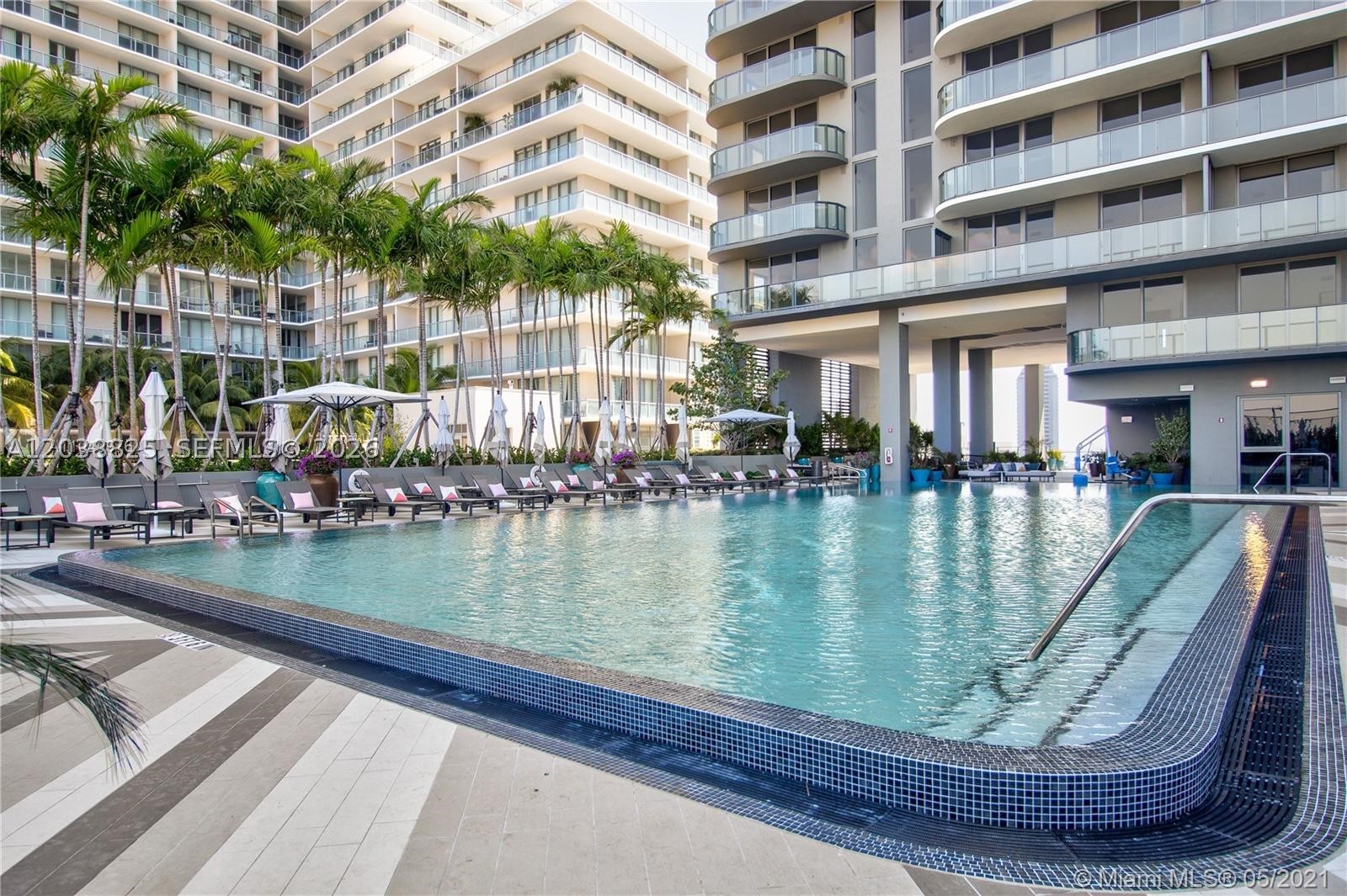 121 NE 34th St #1111, Miami FL 33137