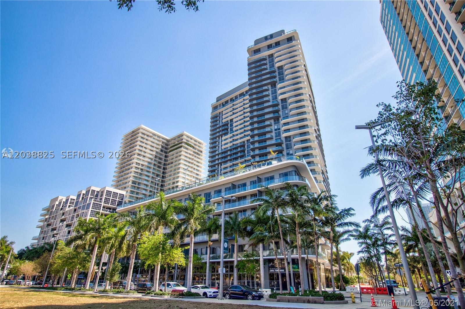 121 NE 34th St #1111, Miami FL 33137