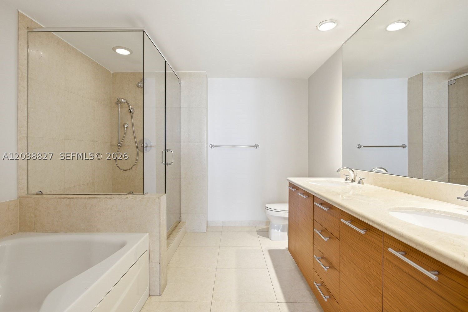 50 Biscayne Blvd #2510, Miami FL 33132