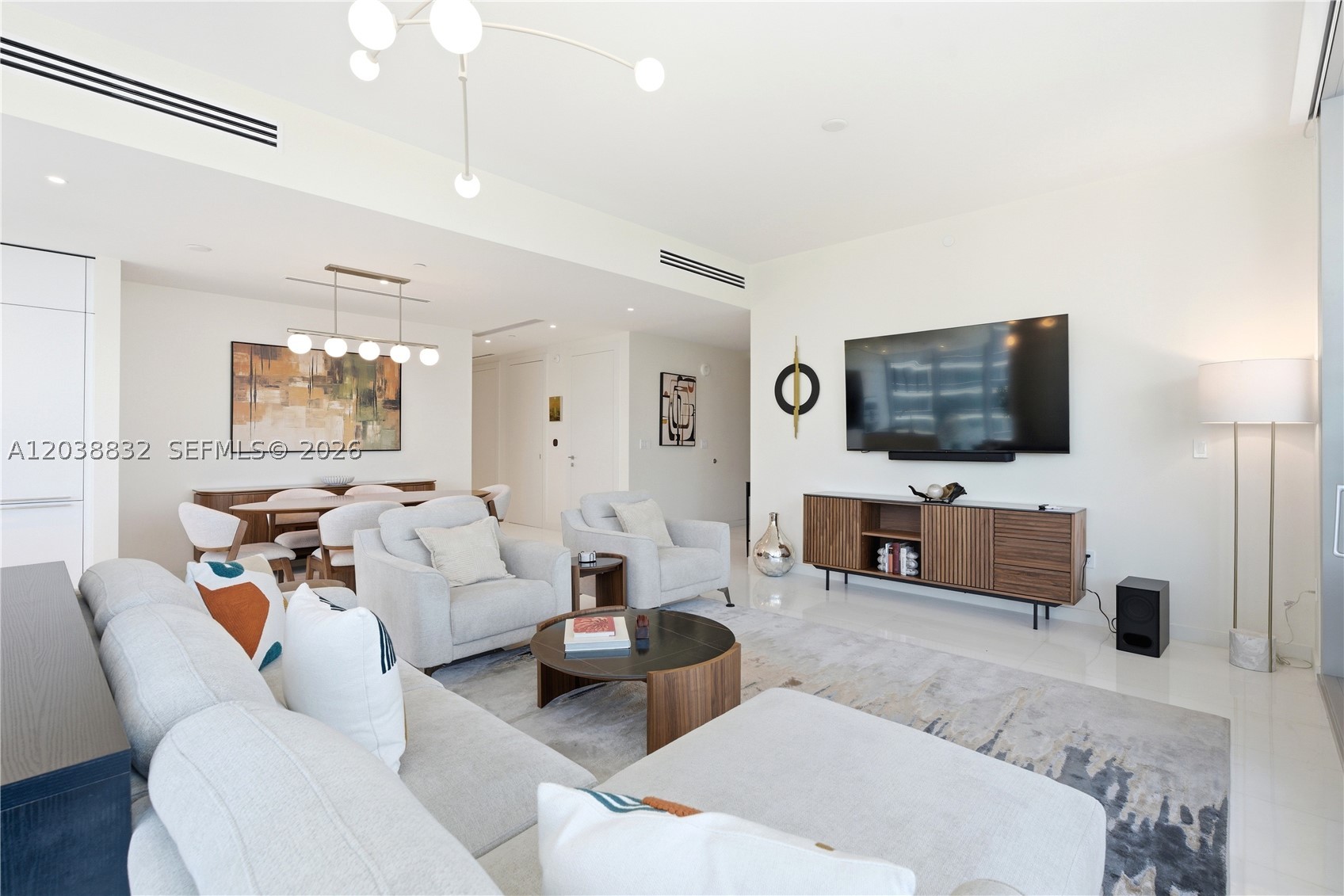300 Biscayne Boulevard Way #4007W, Miami FL 33131