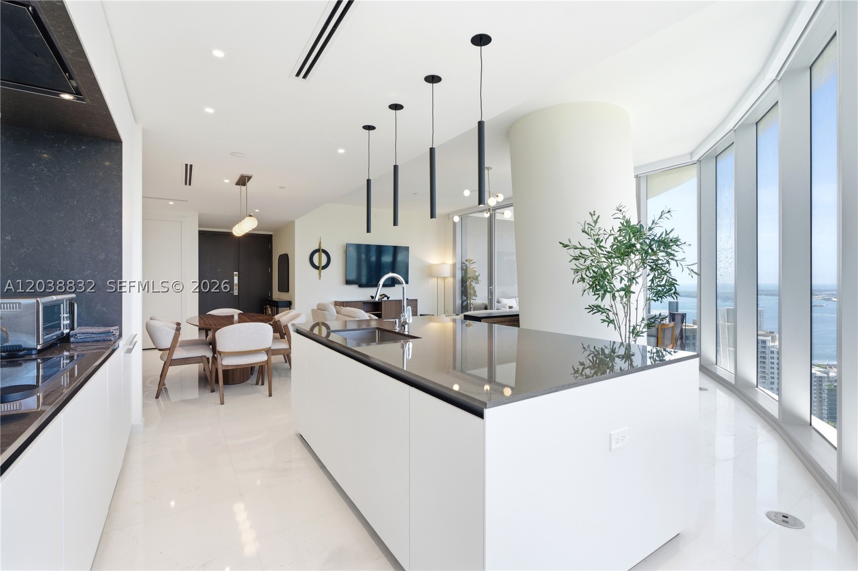 300 Biscayne Boulevard Way #4007W, Miami FL 33131