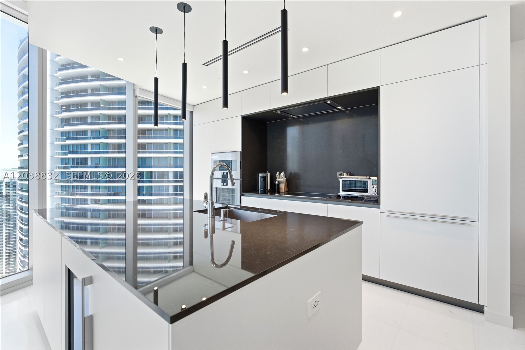 300 Biscayne Boulevard Way #4007W, Miami FL 33131