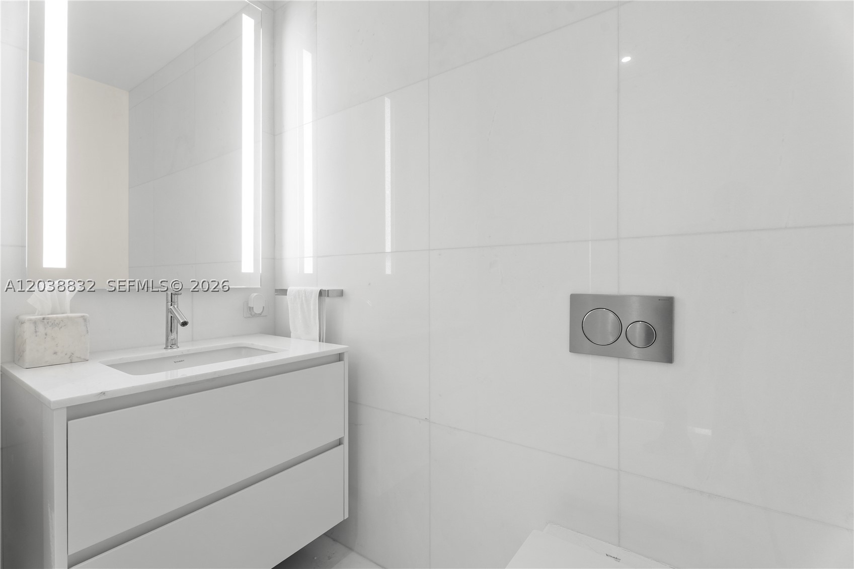 300 Biscayne Boulevard Way #4007W, Miami FL 33131