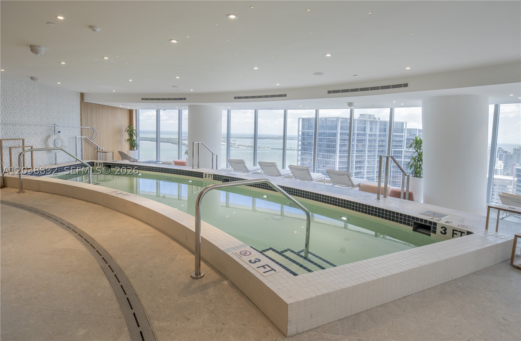 300 Biscayne Boulevard Way #4007W, Miami FL 33131