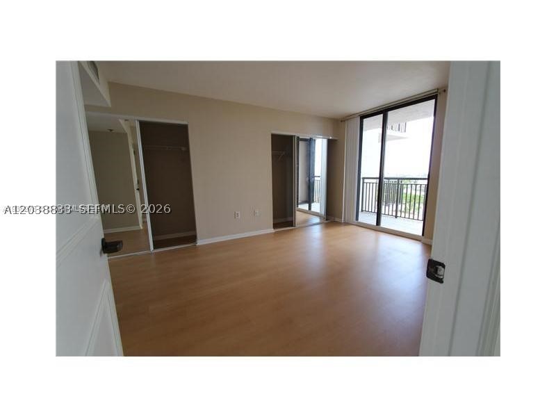 540 Brickell Key Dr #918, Miami FL 33131