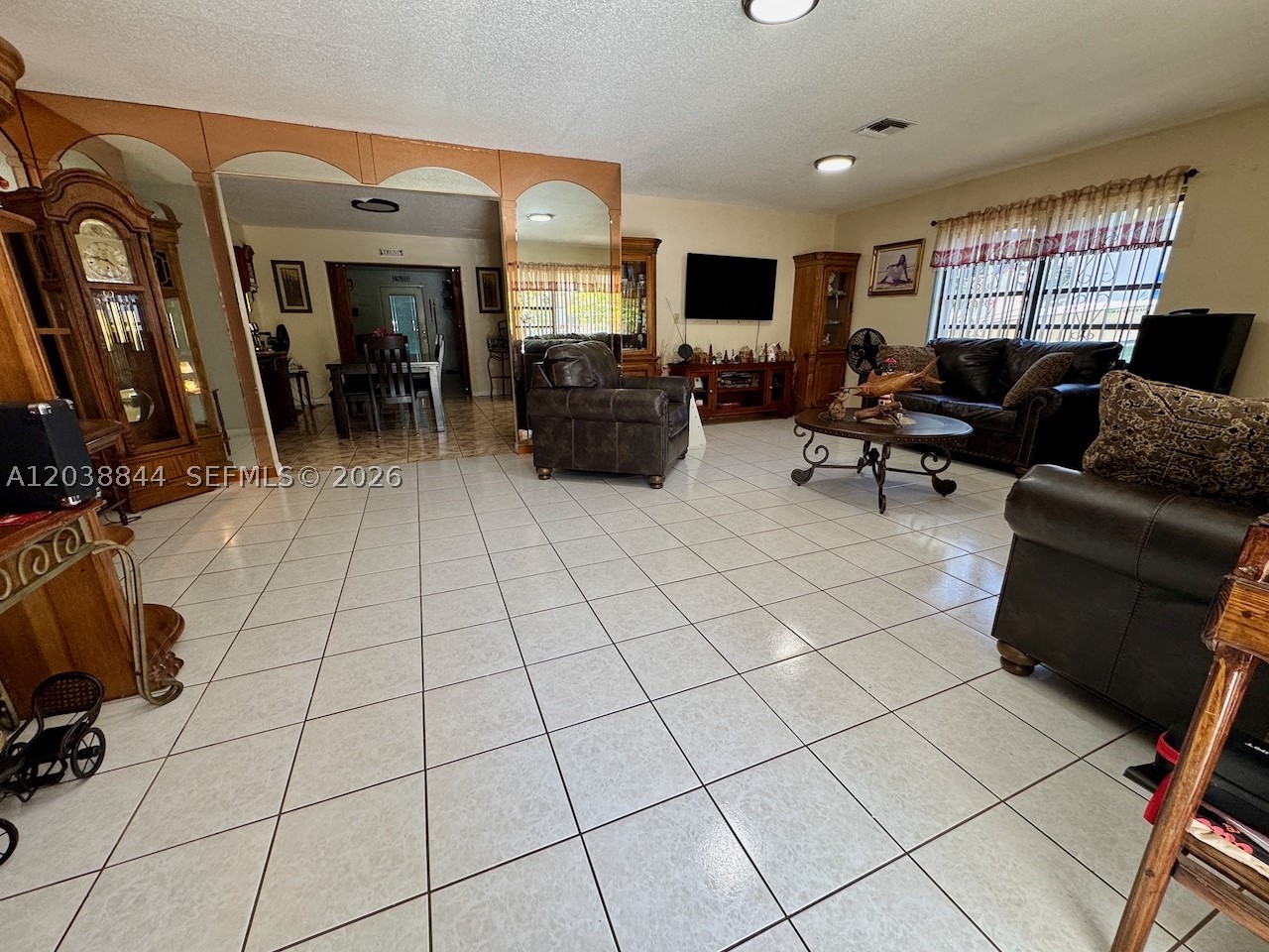 15940 NW 37th Pl, Miami Gardens FL 33054