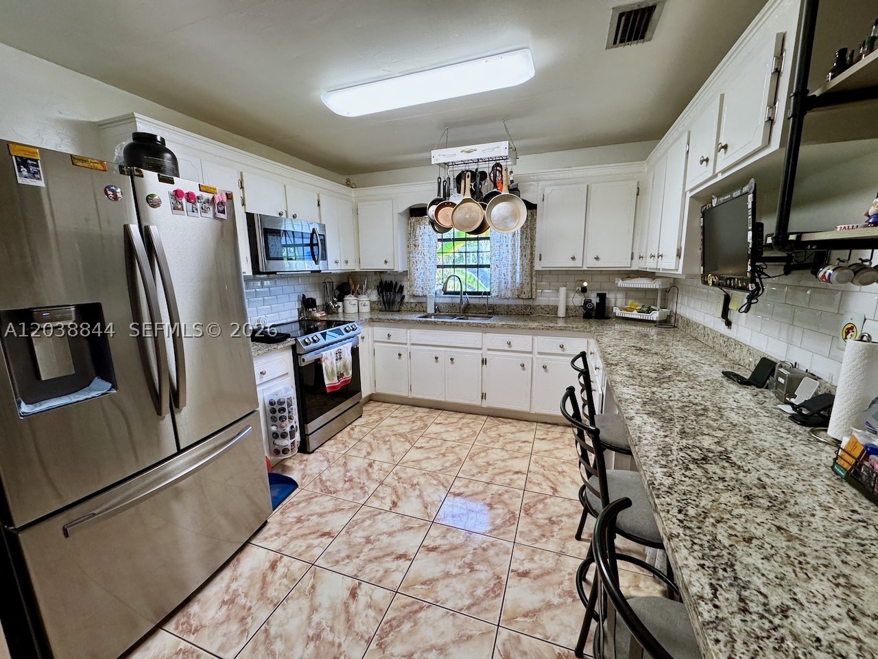 15940 NW 37th Pl, Miami Gardens FL 33054