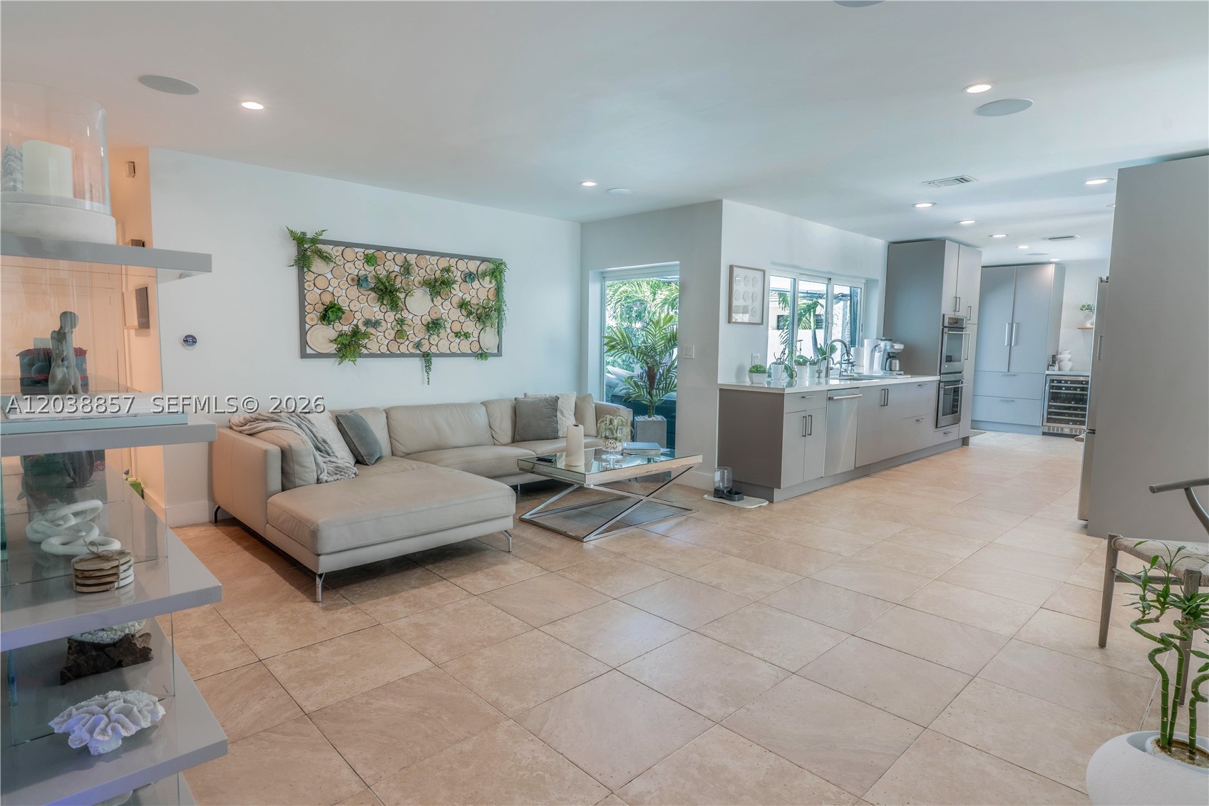2711 NE 57th Ct, Fort Lauderdale FL 33308