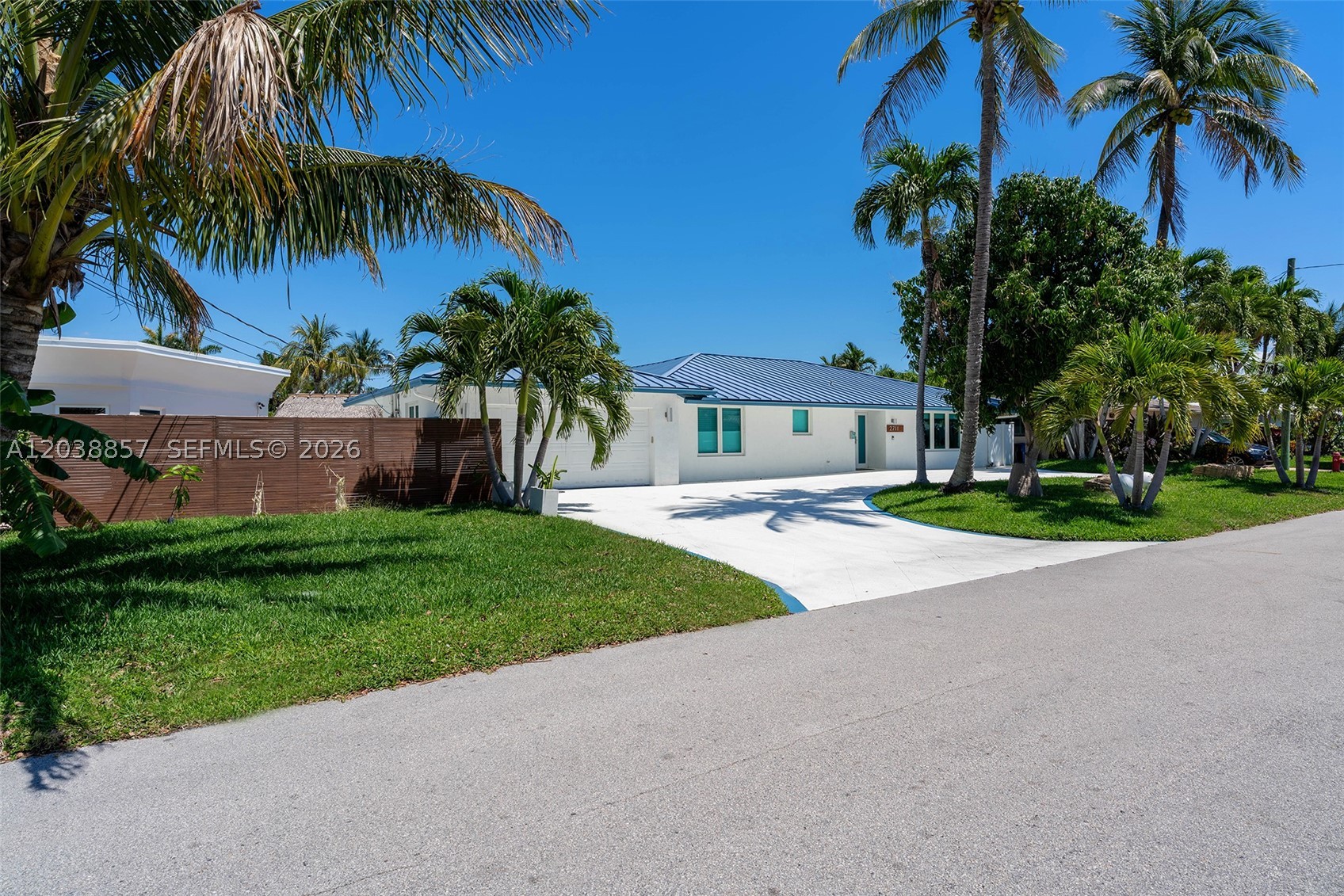 2711 NE 57th Ct, Fort Lauderdale FL 33308