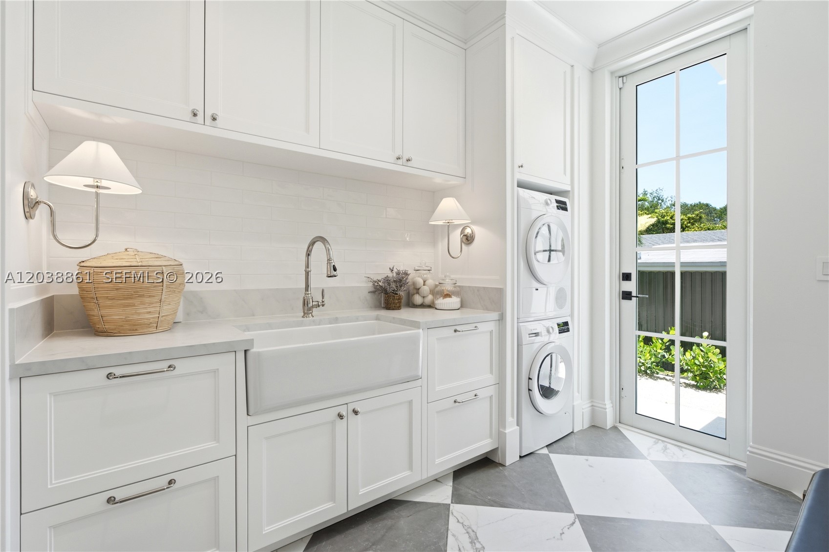 6751 SW 76th Ter, South Miami FL 33143