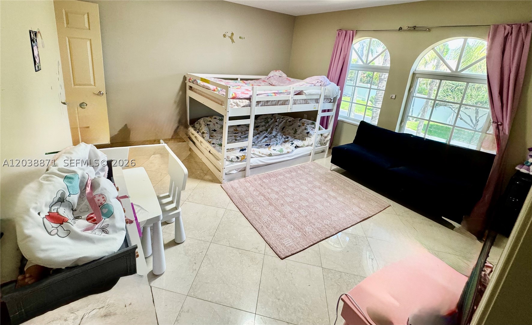 3016 NE 210th St, Aventura FL 33180