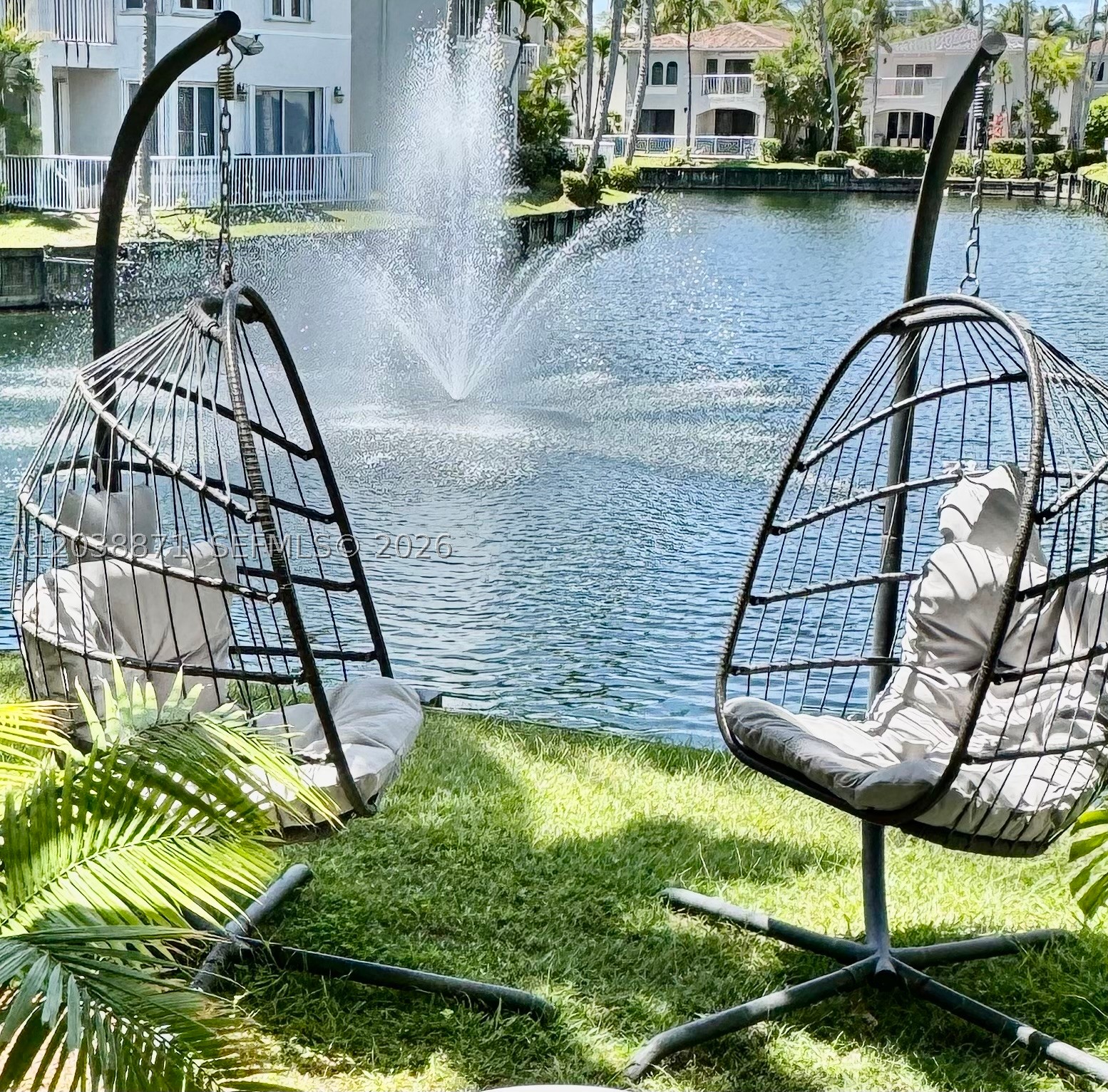 3016 NE 210th St, Aventura FL 33180