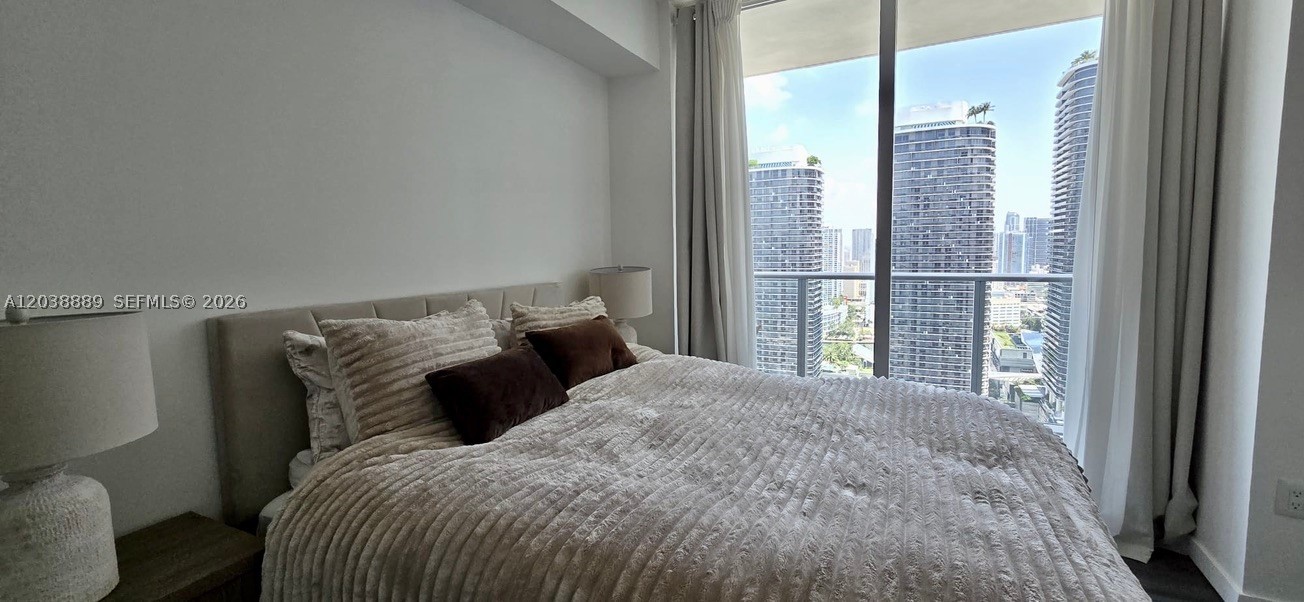 1100 S Miami Ave #3808, Miami FL 33130