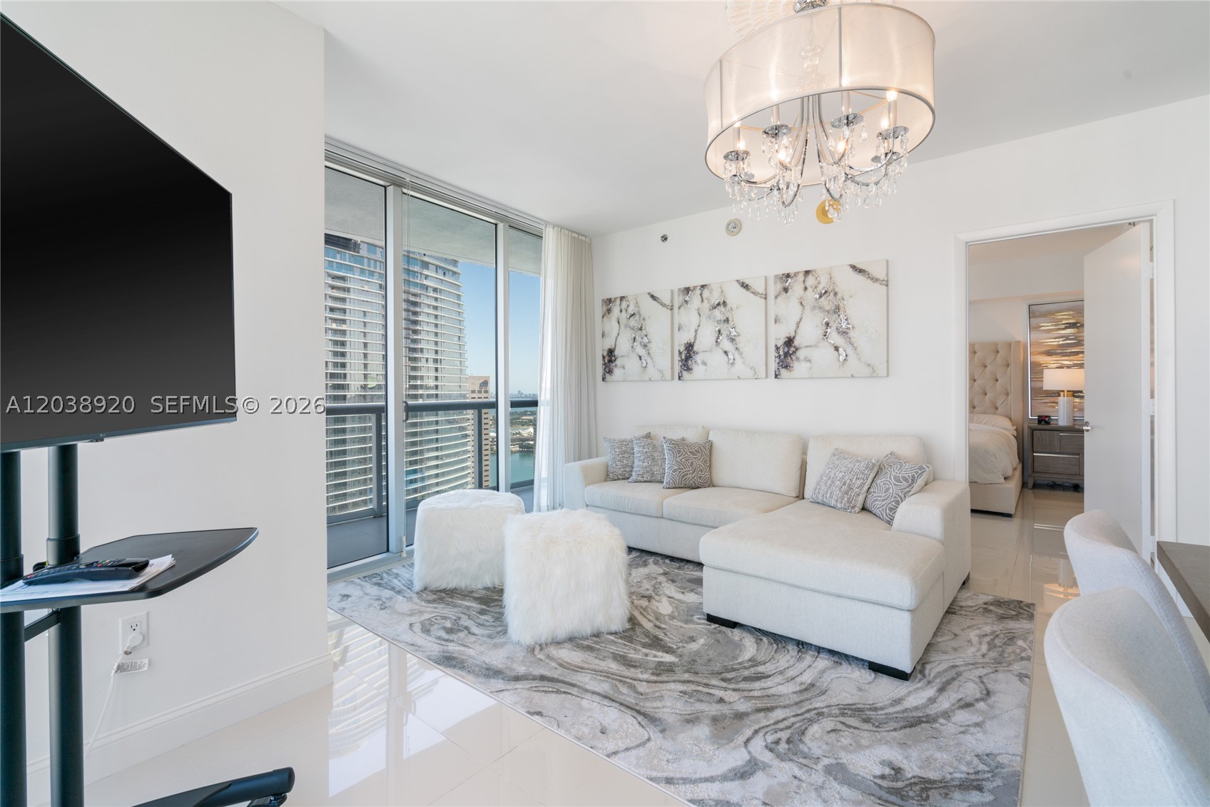 475 Brickell Ave #4315, Miami FL 33131