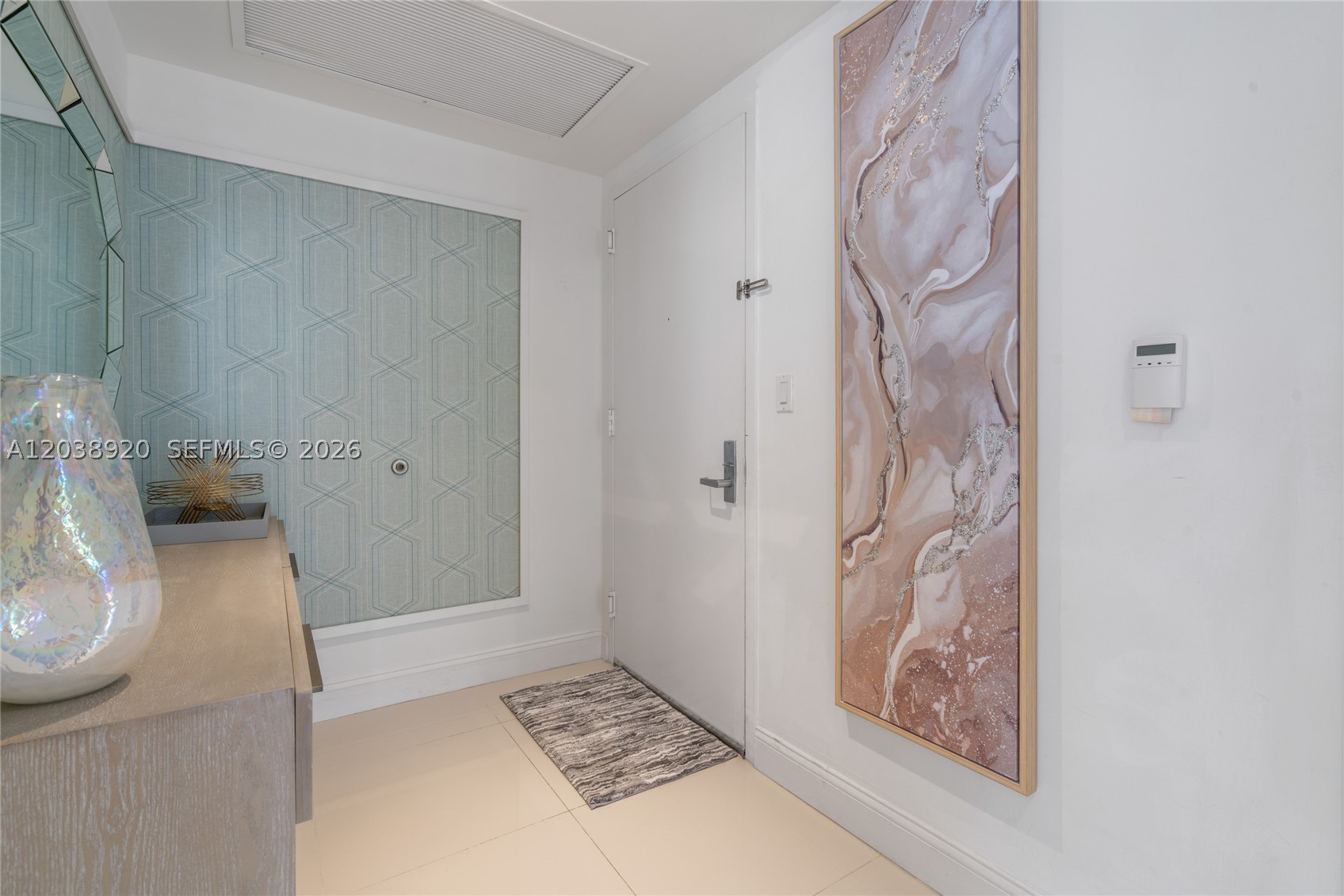 475 Brickell Ave #4315, Miami FL 33131