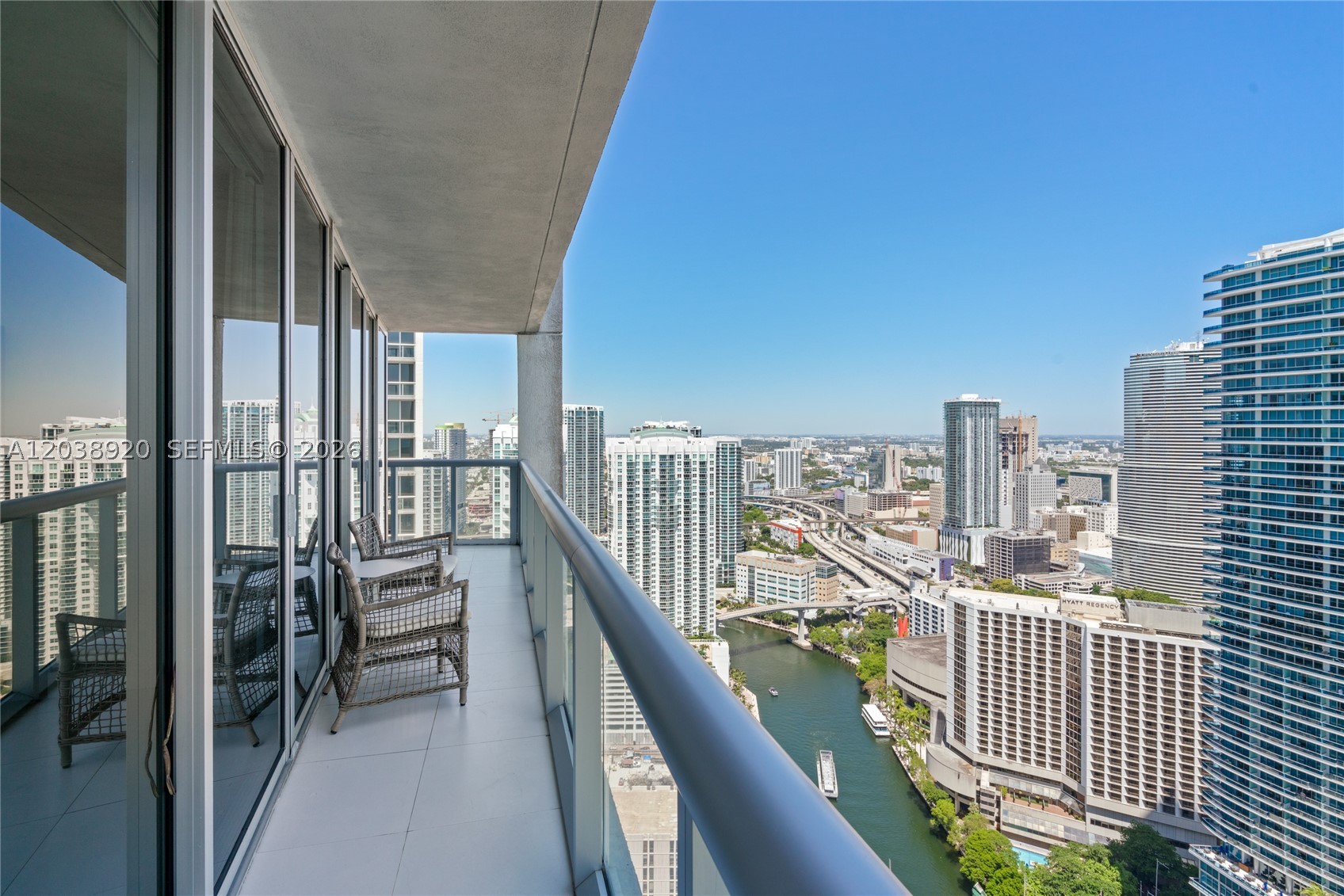 475 Brickell Ave #4315, Miami FL 33131