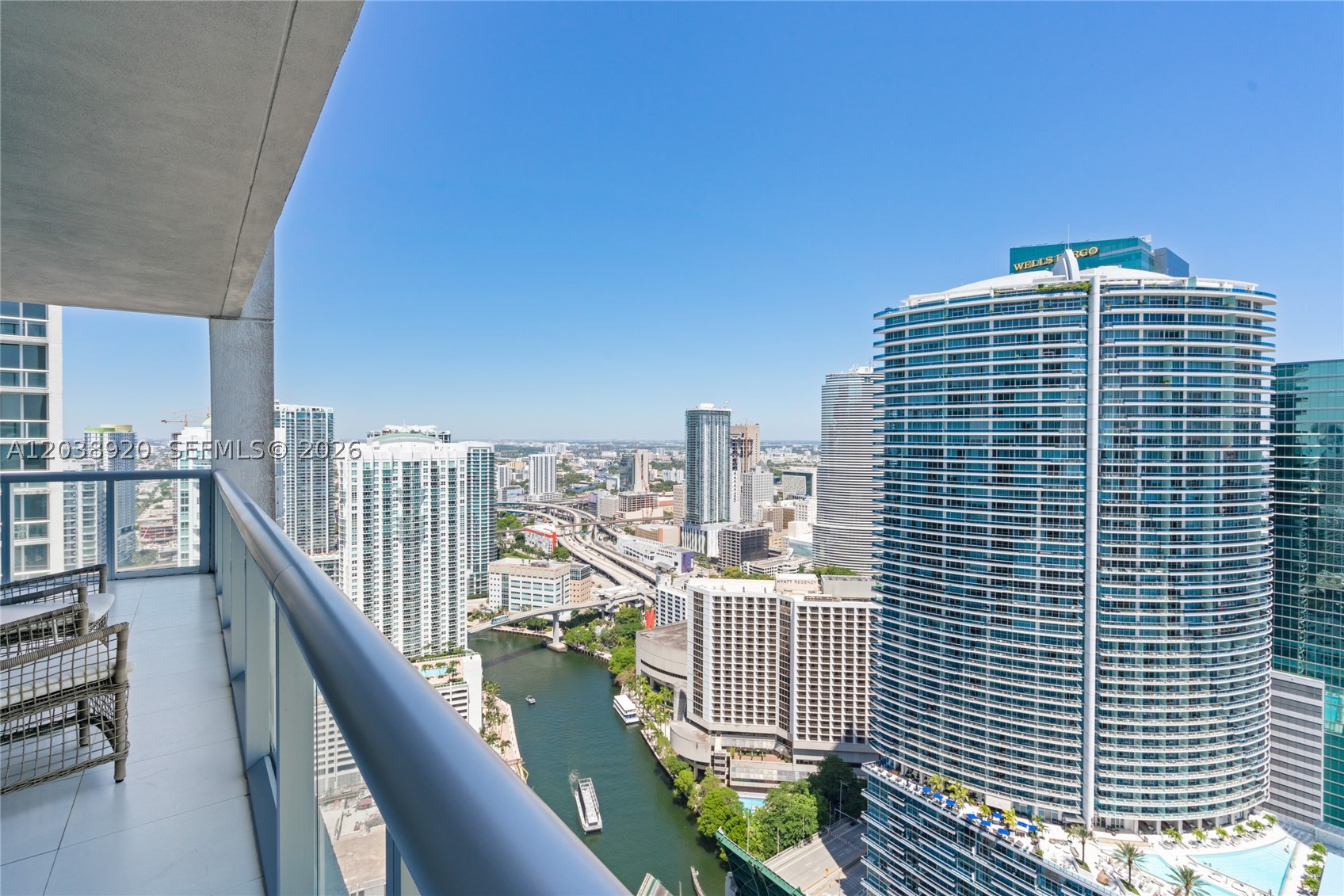 475 Brickell Ave #4315, Miami FL 33131